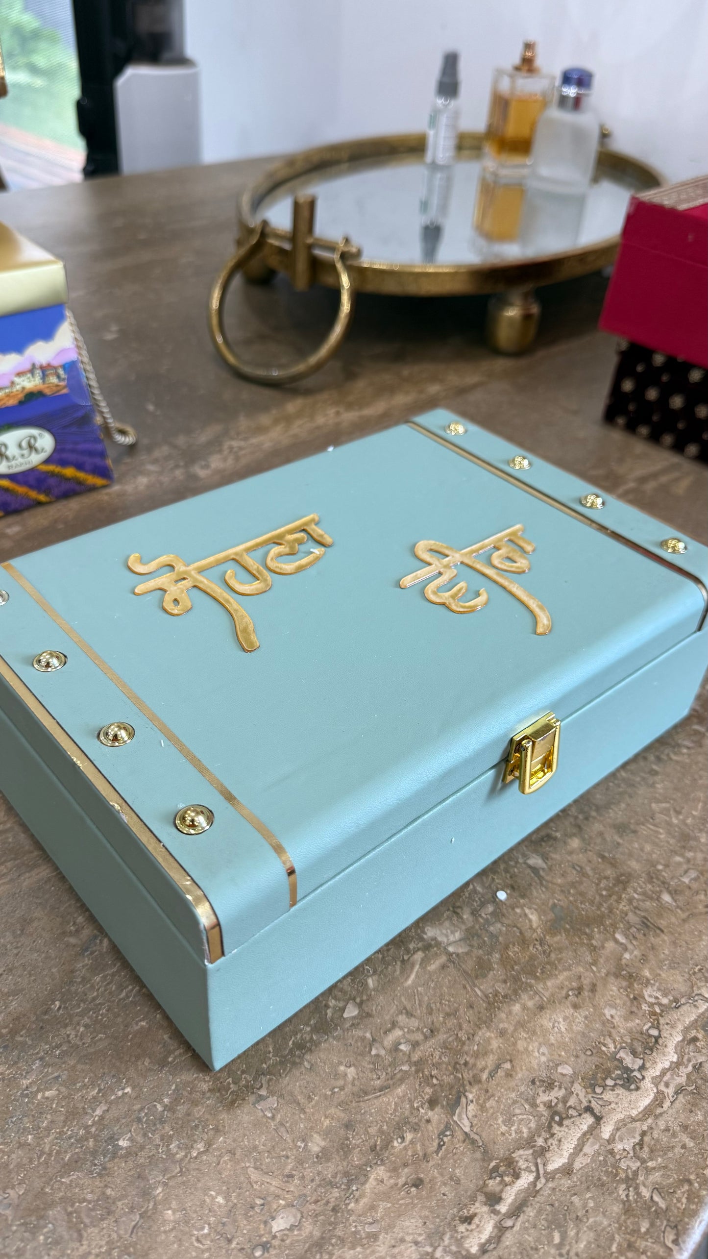 rakhi gift hamper empty box