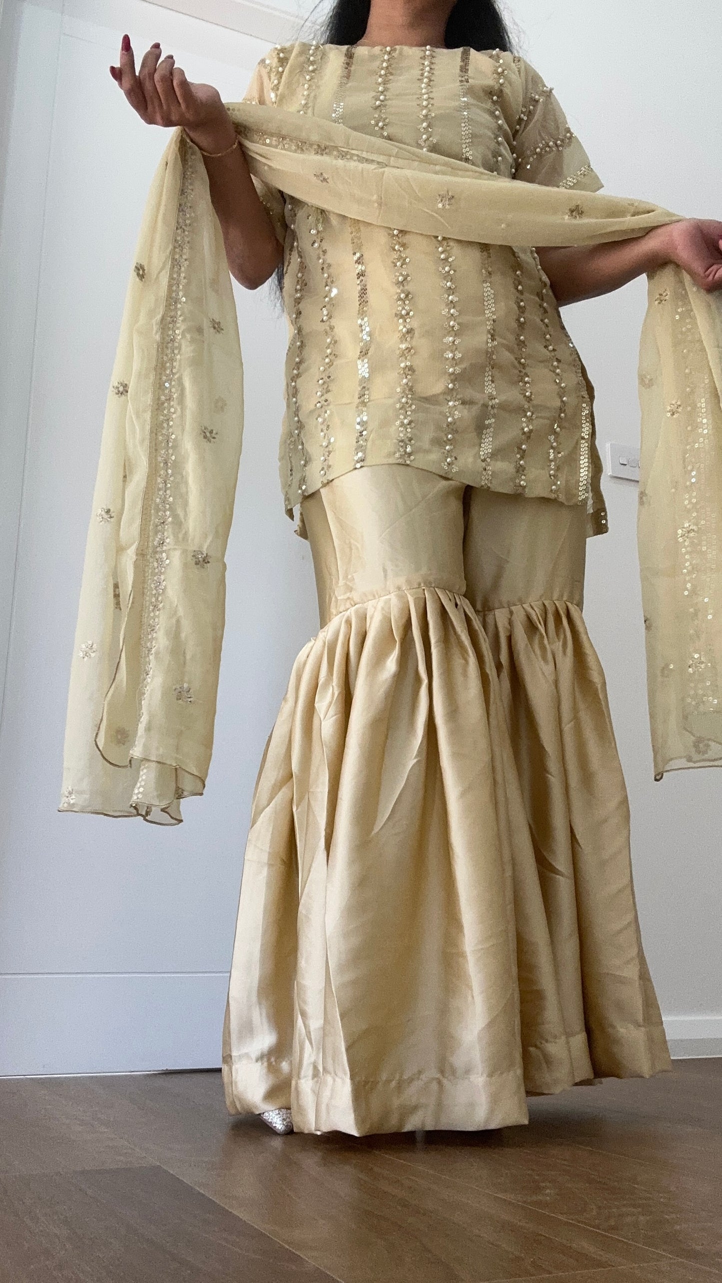 Pakistani shifon outfit with dupatta and bottom