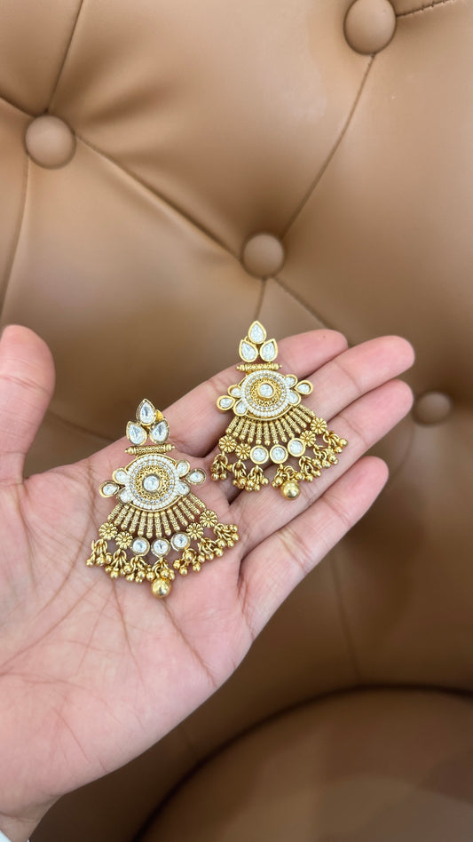 Antique gold look earrings Sandookh collection