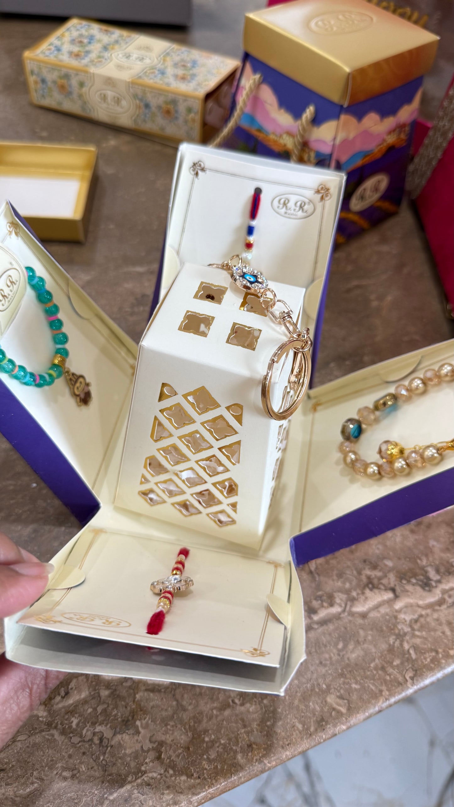 Premium family pack for rakhi