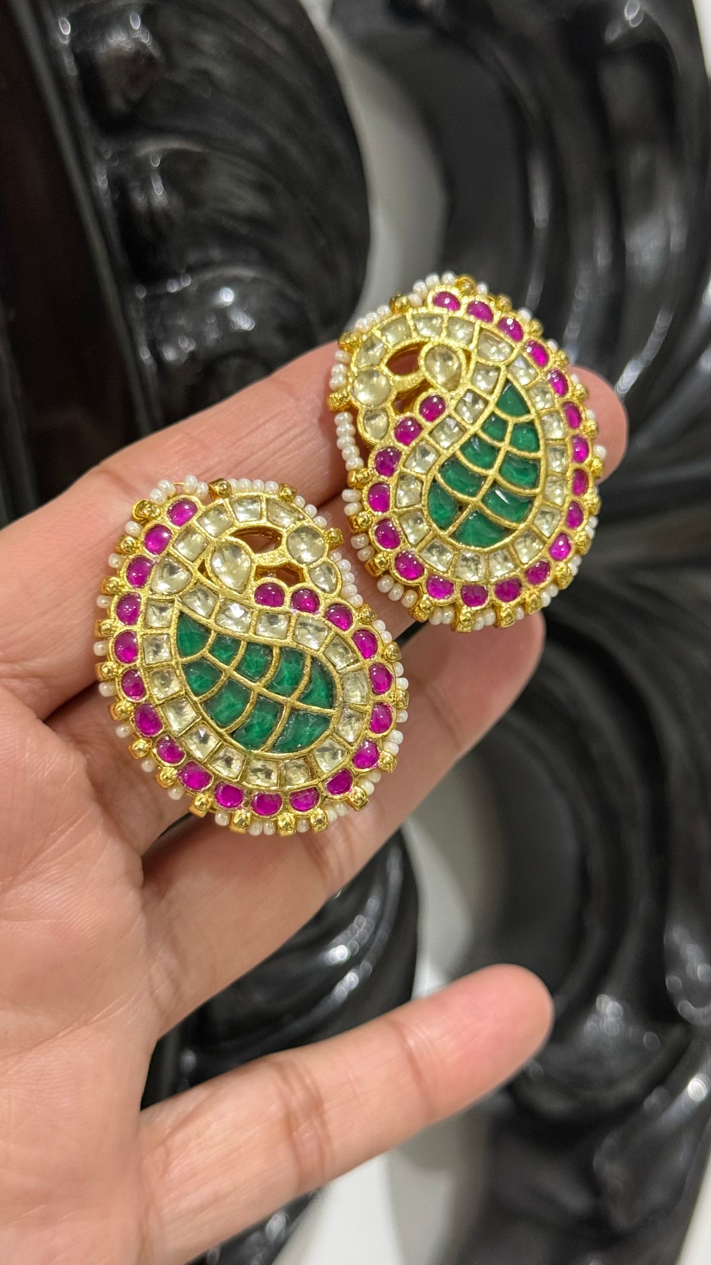 Pachi kundan stud earrings gold plated