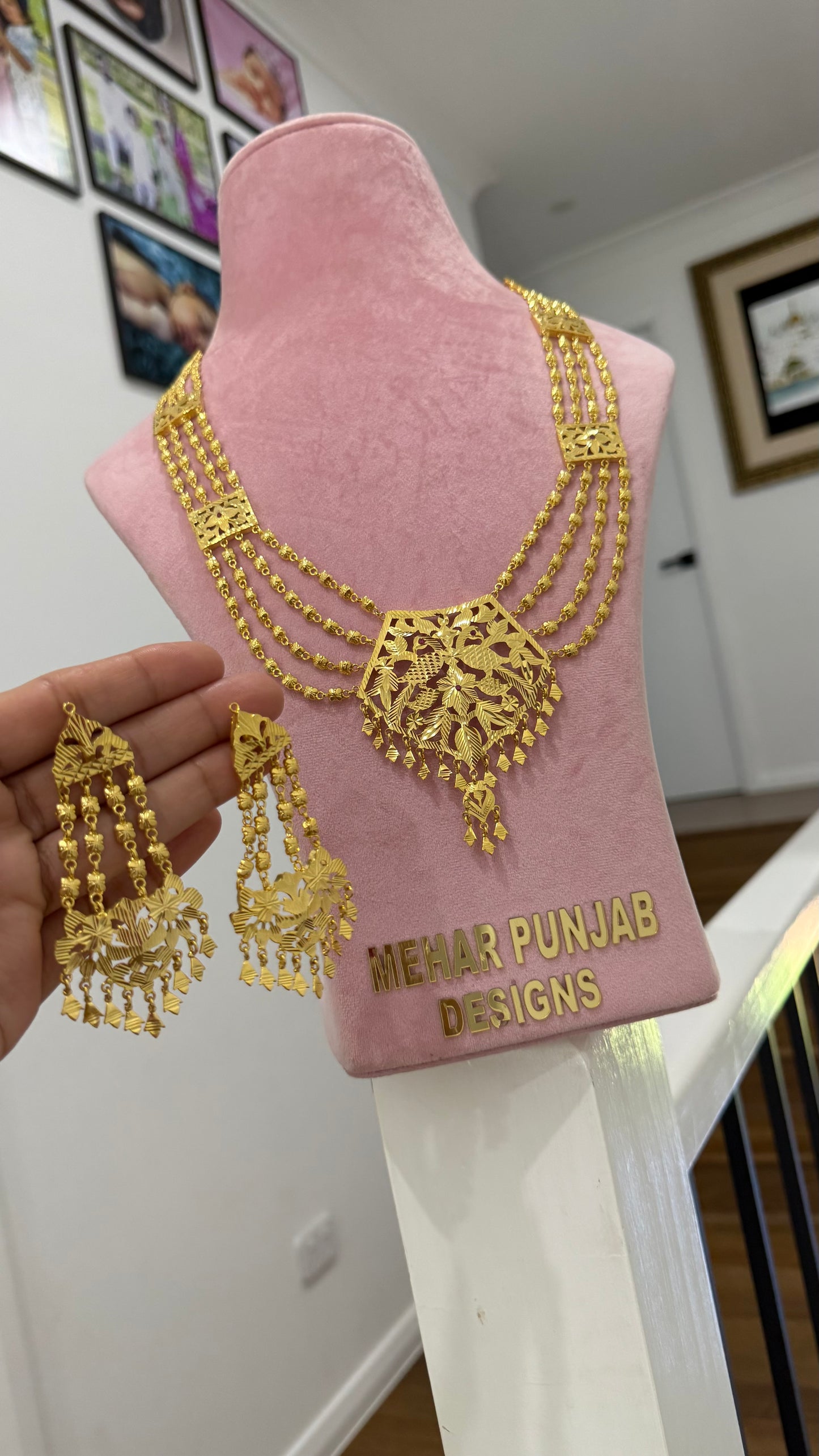 Premium quality gold plated Raani haar with matching earrings Sandookh collection