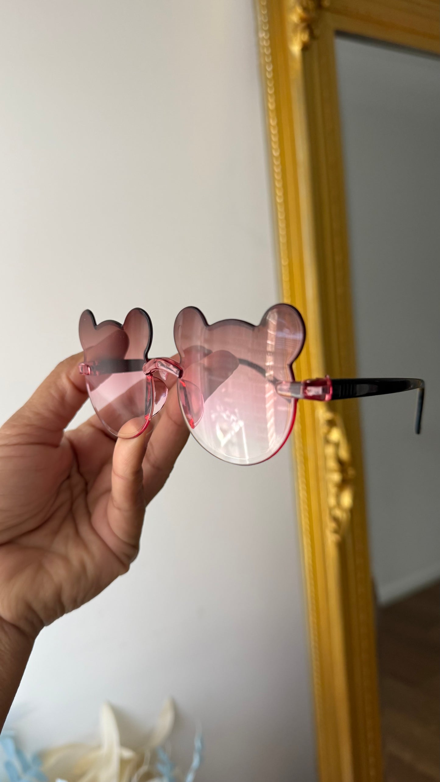 Rakhi gift for girls sunnies/ glasses