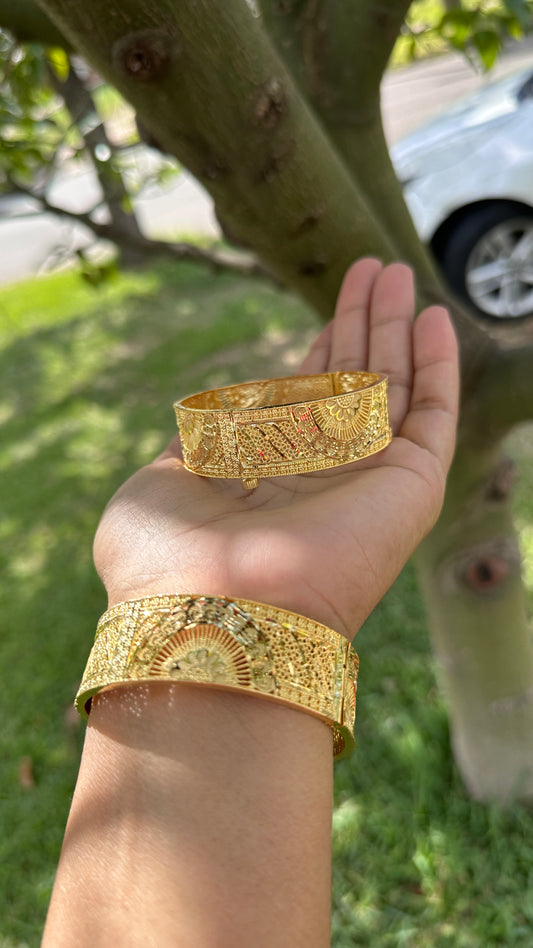 Gold plated kangan sandookh collection