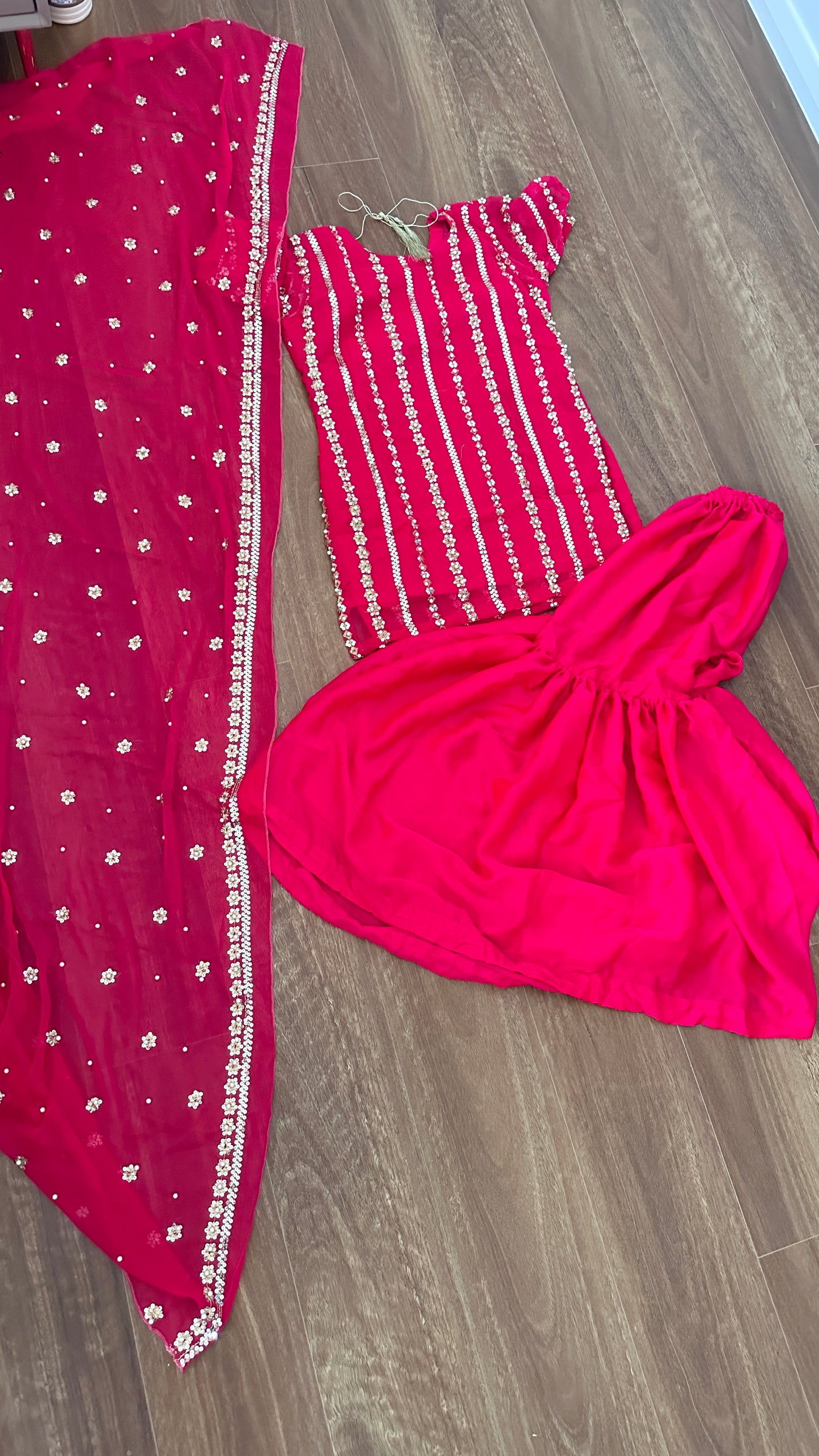 Pakistani shifon outfit with dupatta and bottom