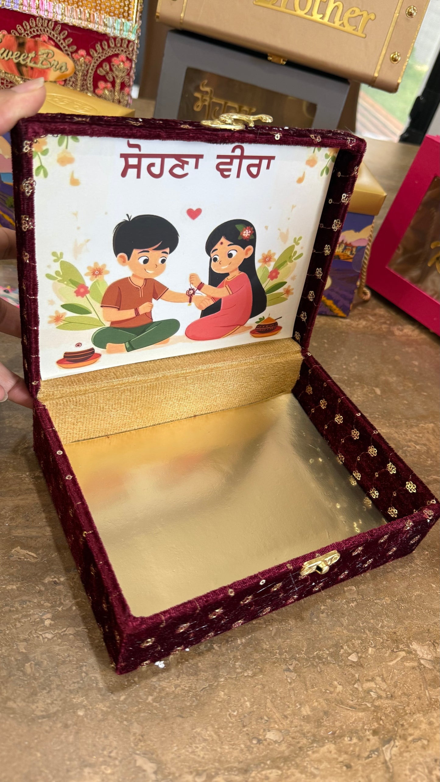 rakhi gift hamper empty box