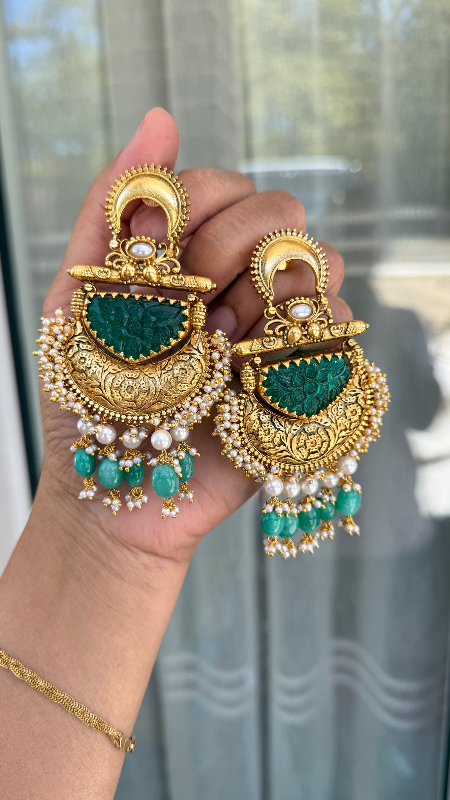 Antique look Earrings green