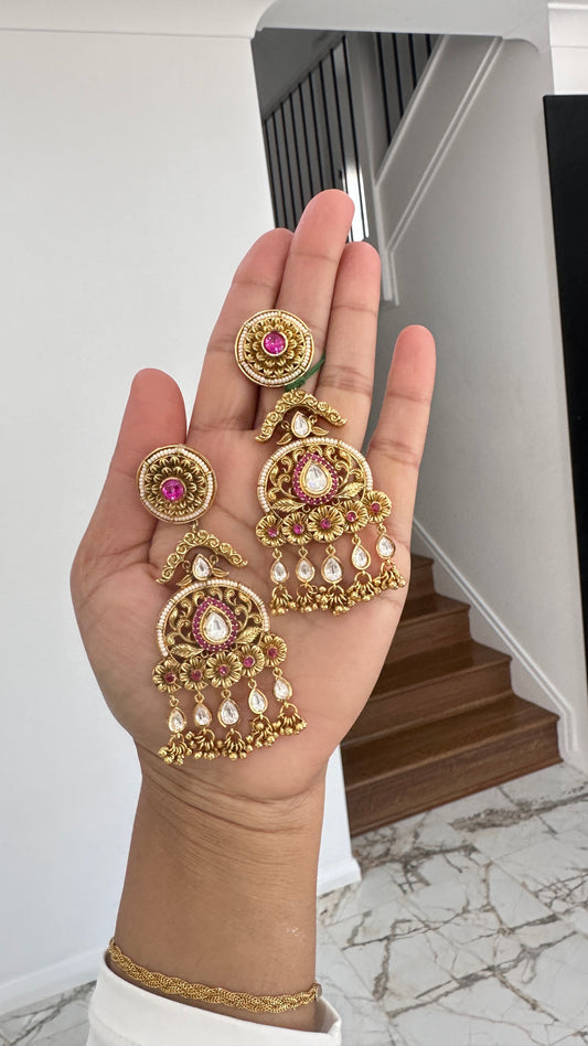 Antique gold look earrings Sandookh collection