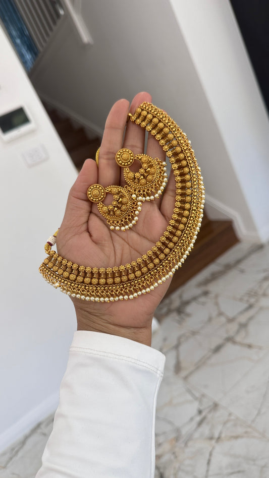 Antique gold look necklace Sandookh collection