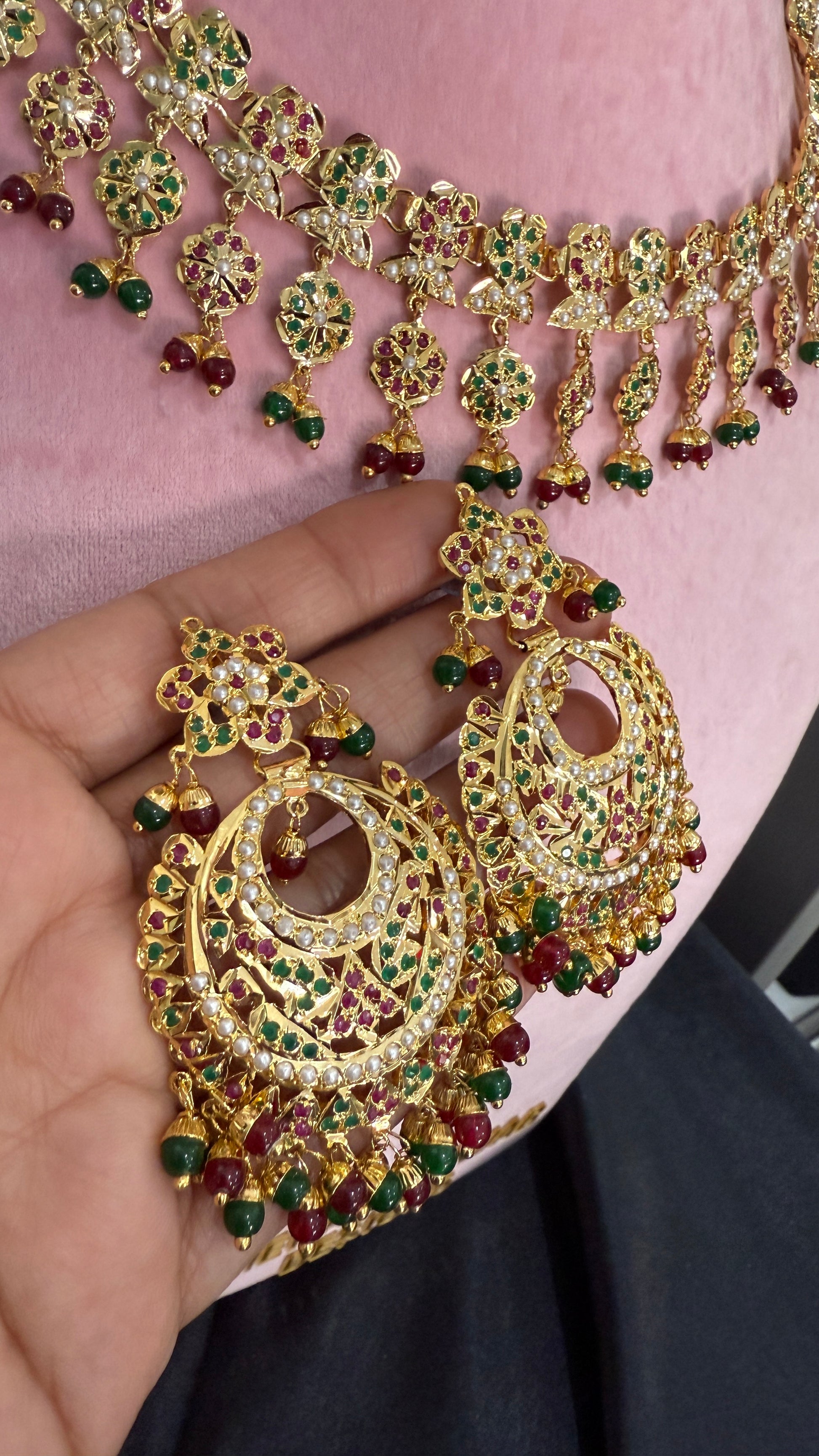 gold-plated Indian necklace, real jadau necklace with matching earrings. Perfect for indian events or festivals. Best jewellery in Australia