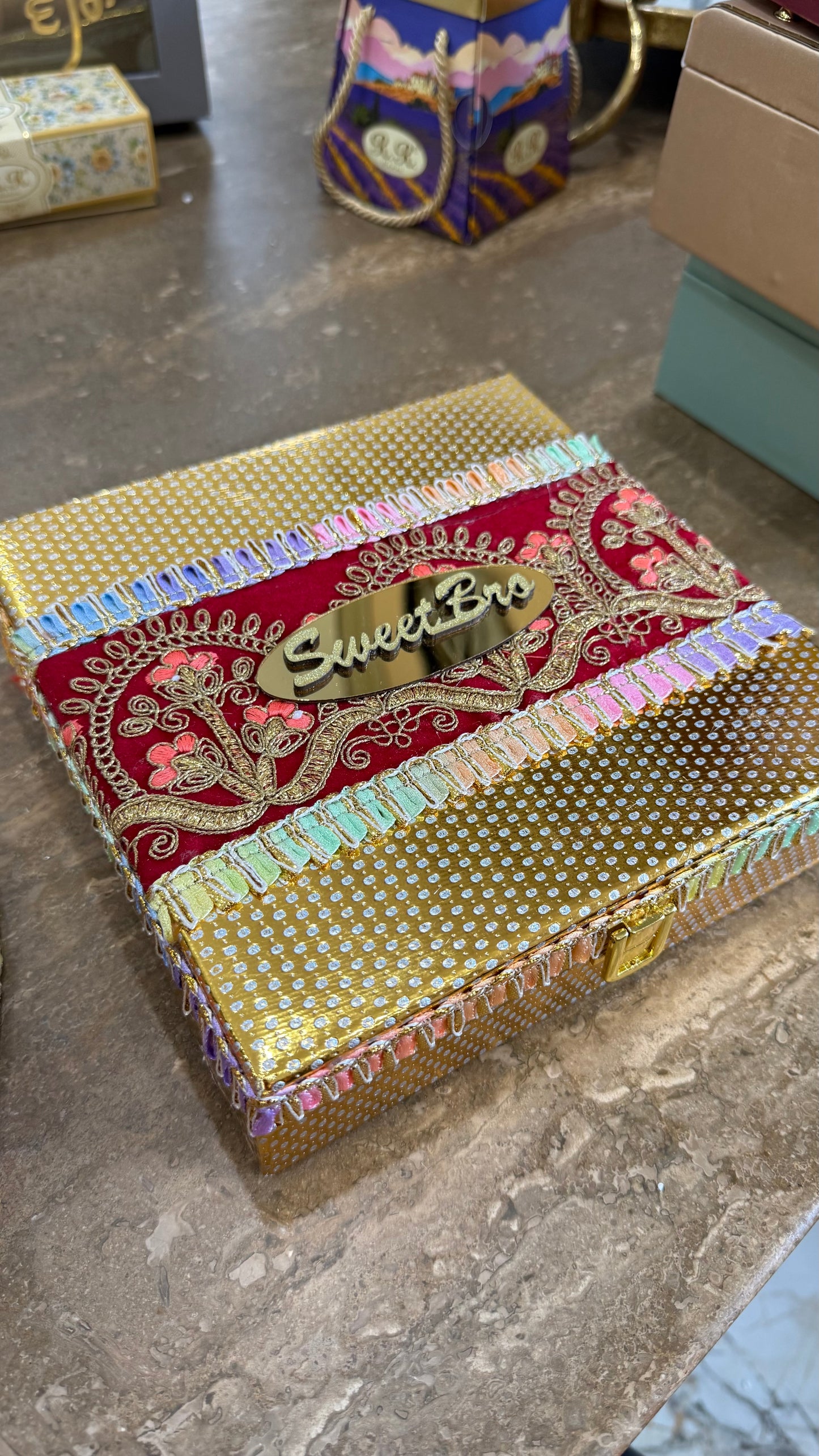 rakhi gift hamper empty box