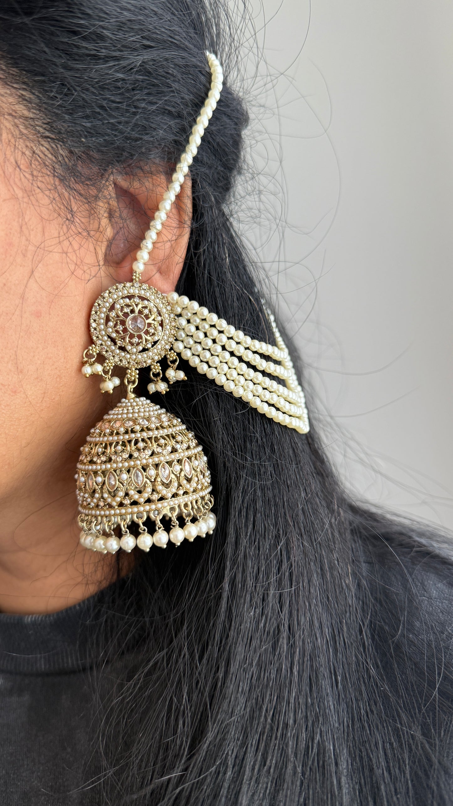 Jhumka earring with sahare