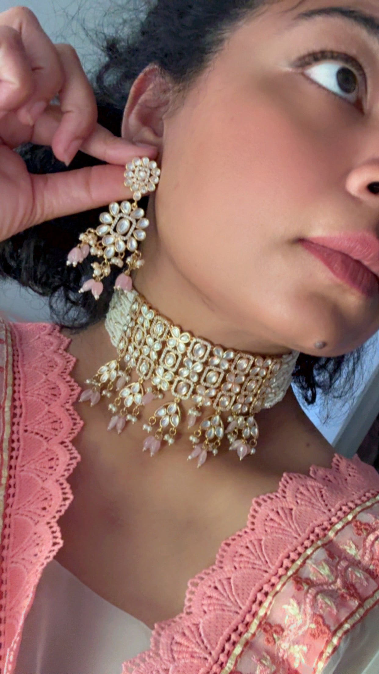 Uncut kundan necklace/choker