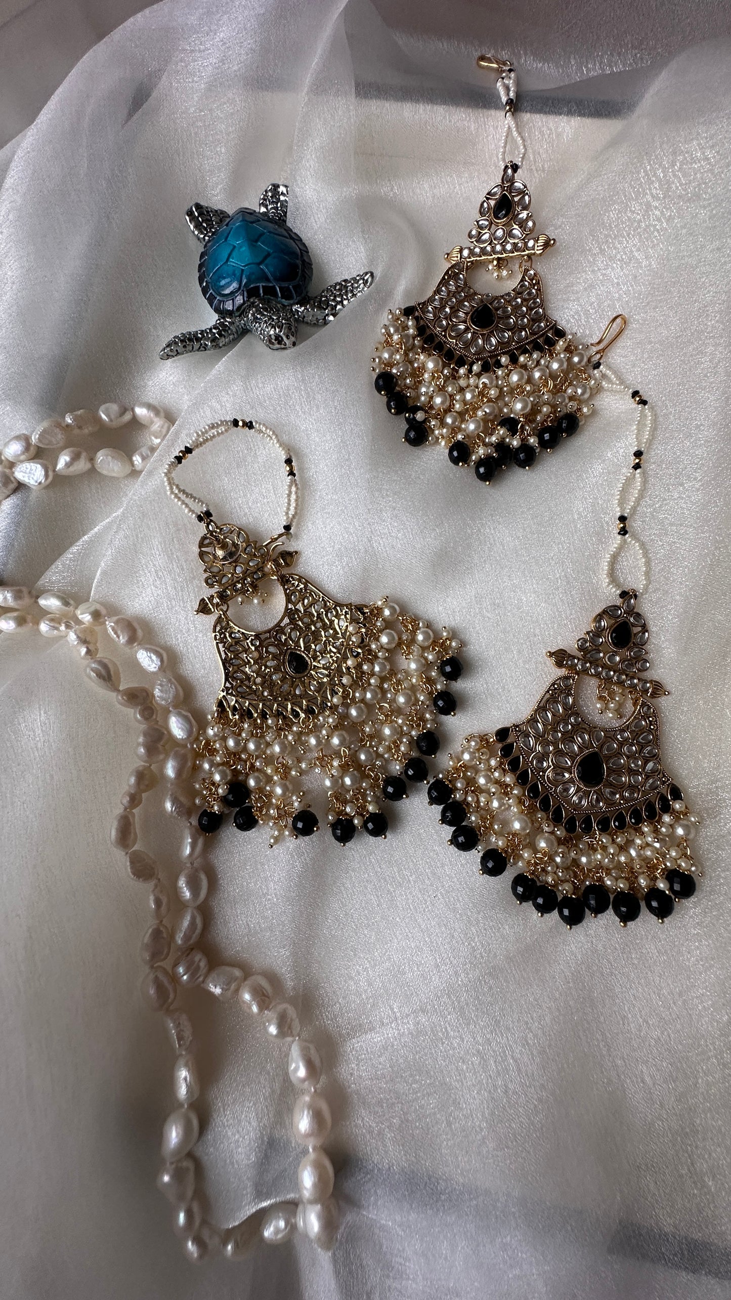 Kundan earrings and tikka with sahare black