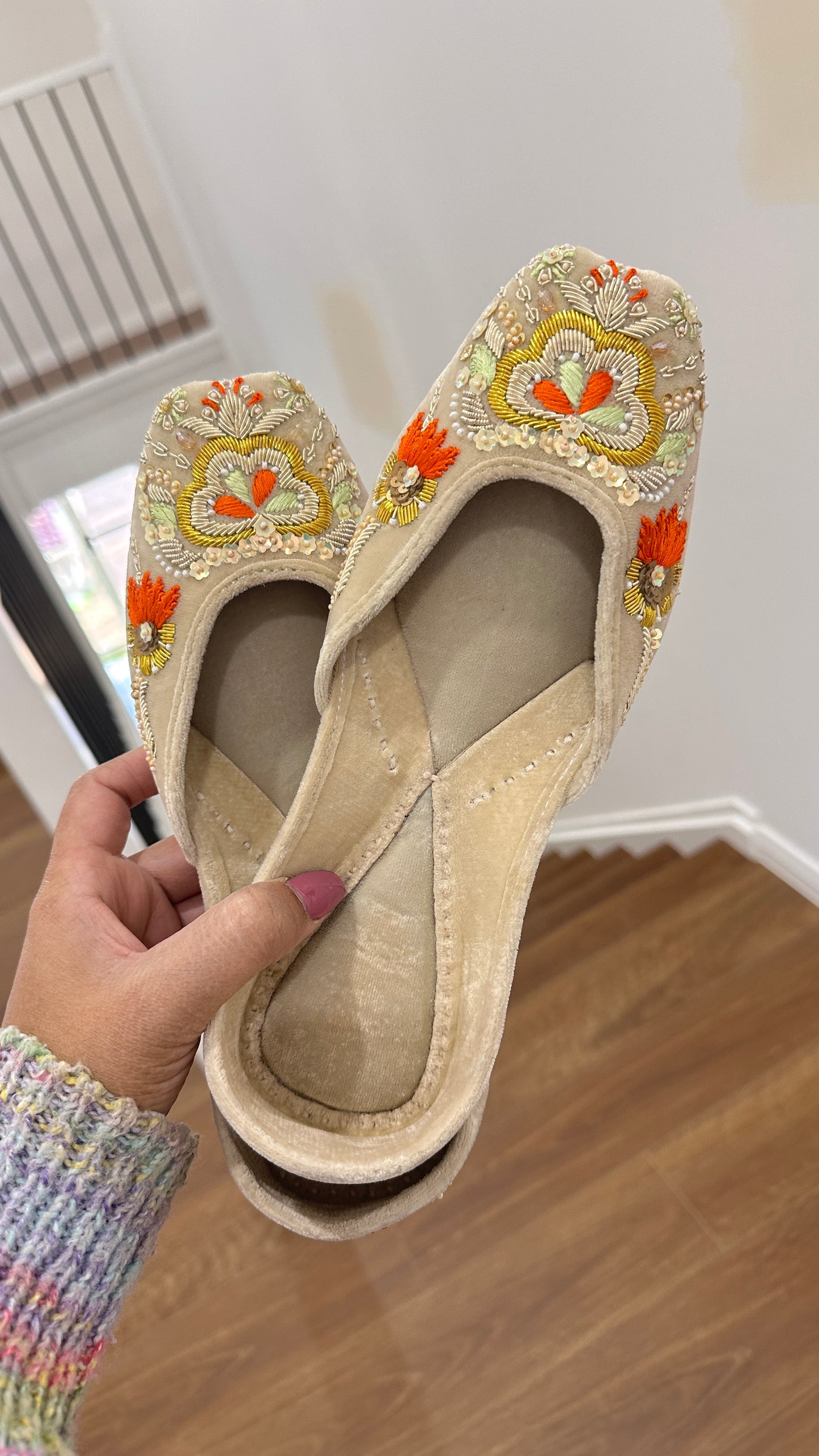 Beige Velvet punjabi jutti Women