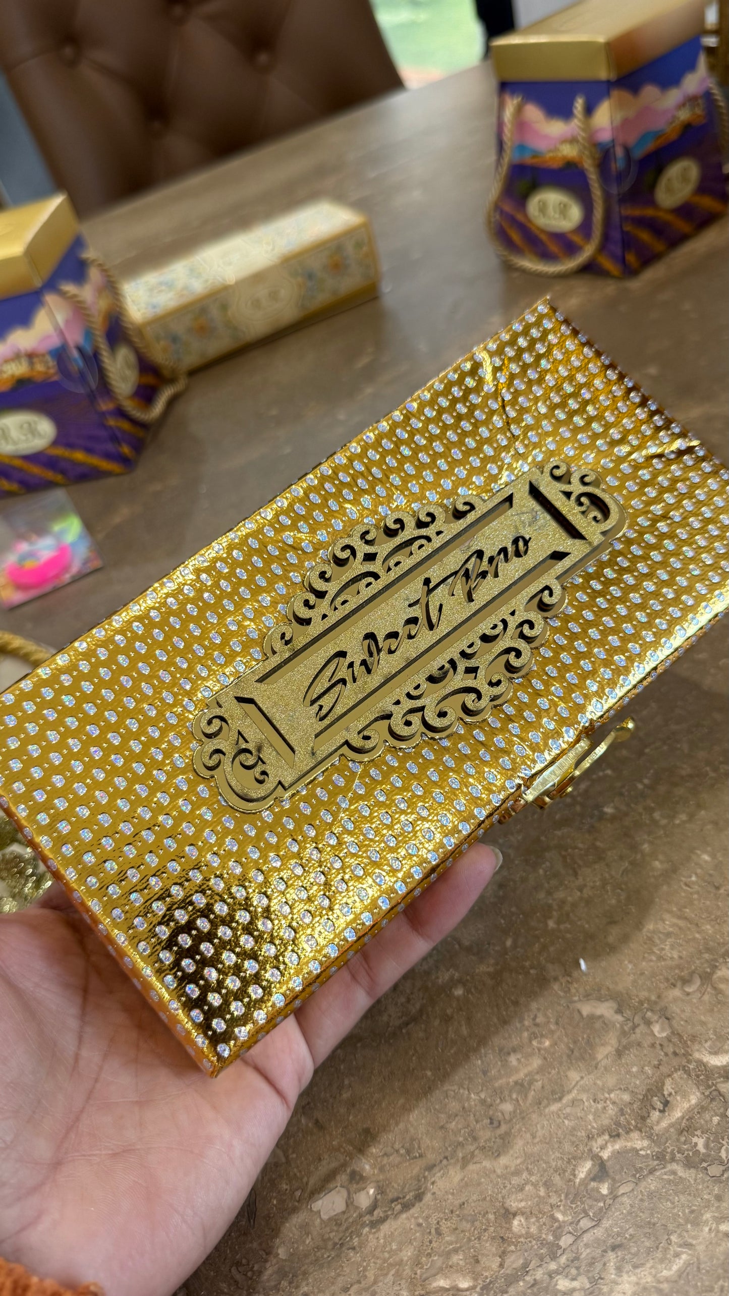 rakhi gift hamper empty box