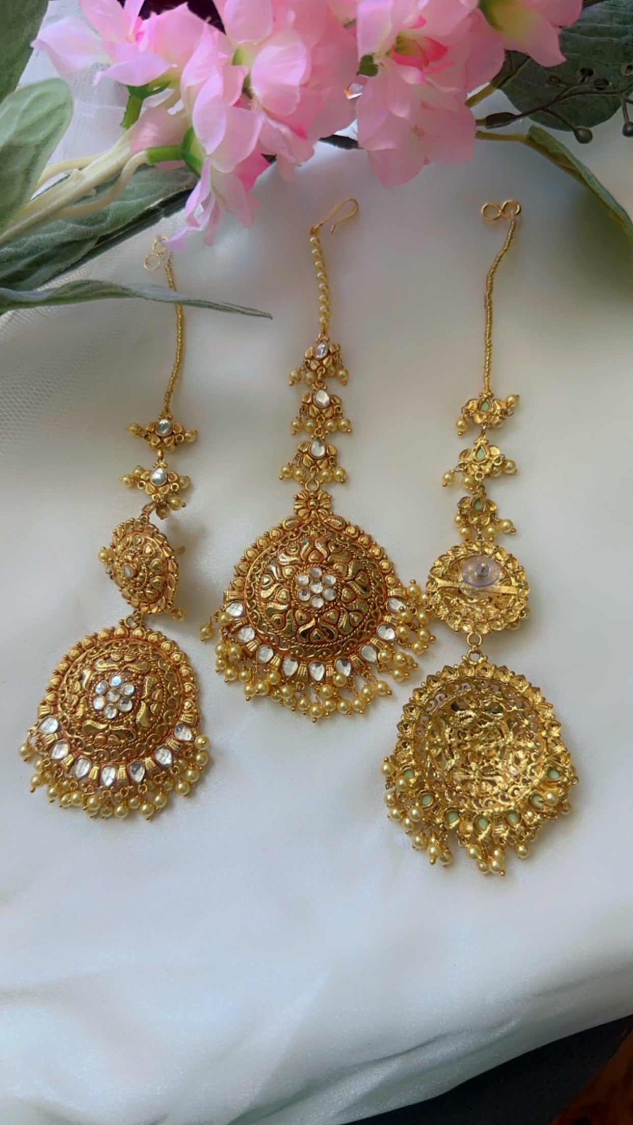 Gold plated sandookh earring and tikka with sahare golden