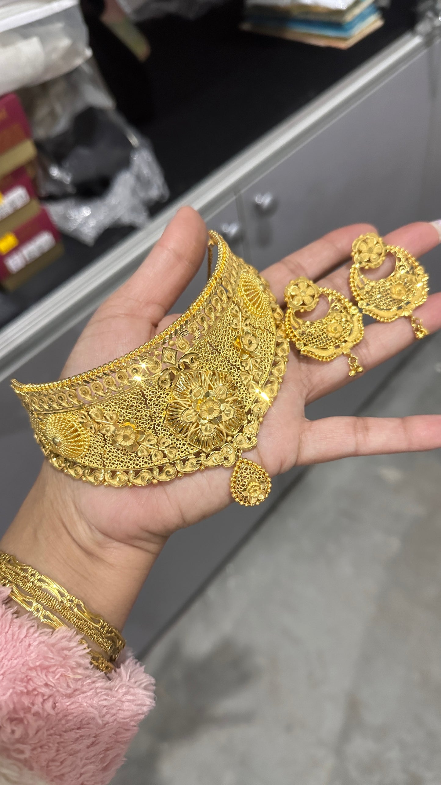 Gold plated choker set Sandookh collection bridal