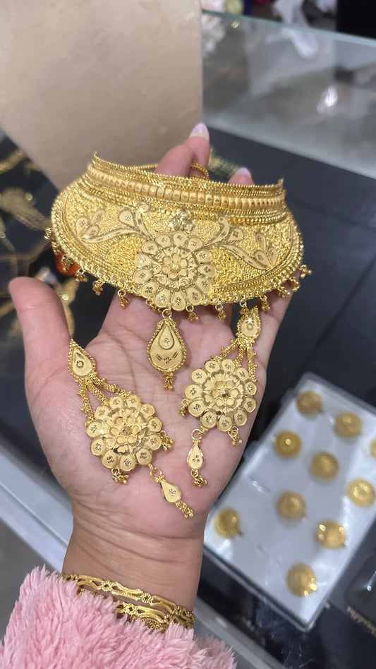 Gold plated choker set Sandookh collection bridal