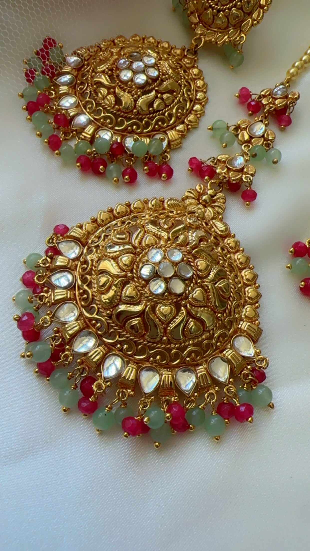 Gold plated sandookh earring and tikka