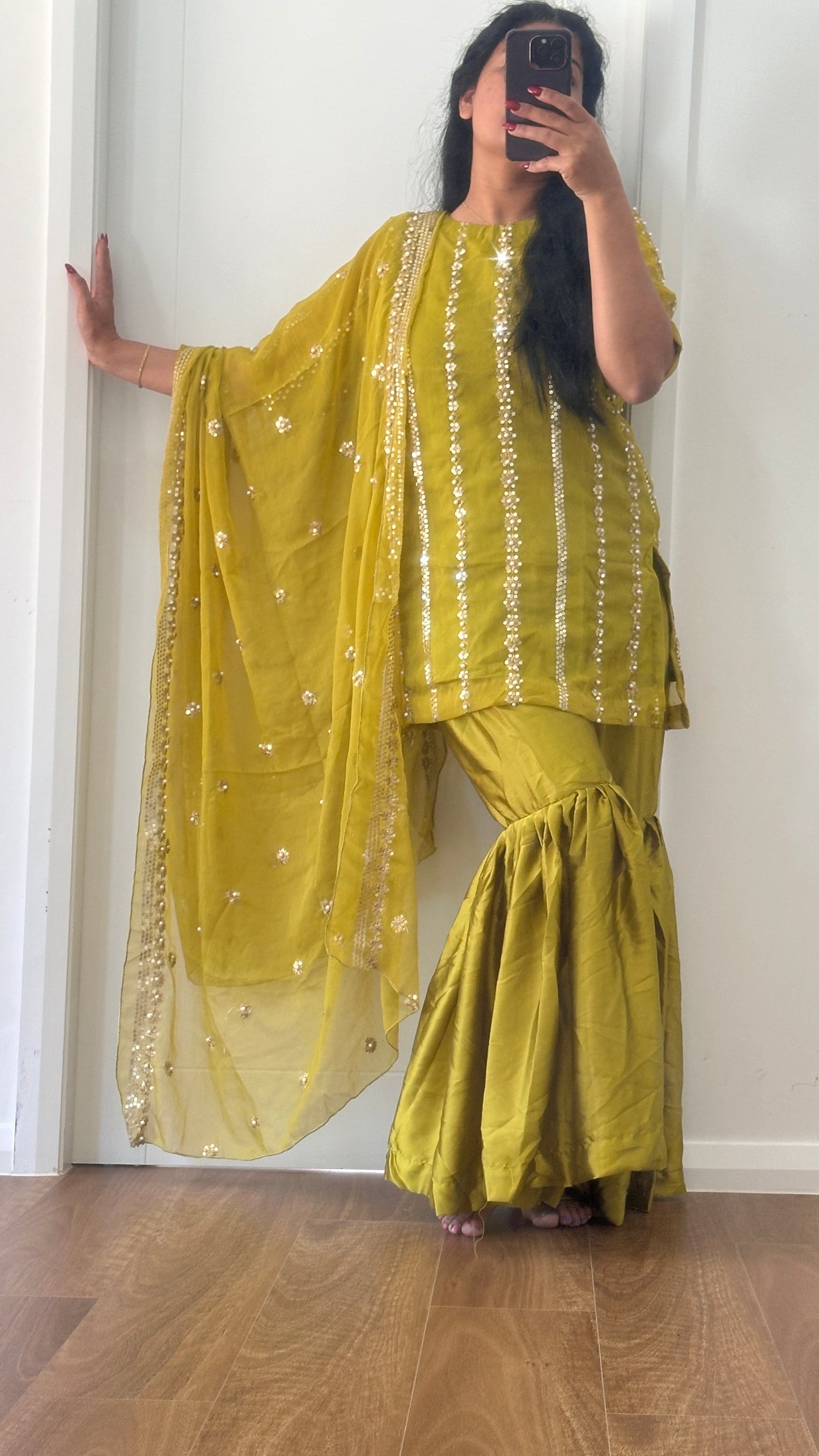 Pakistani shifon outfit with dupatta and bottom