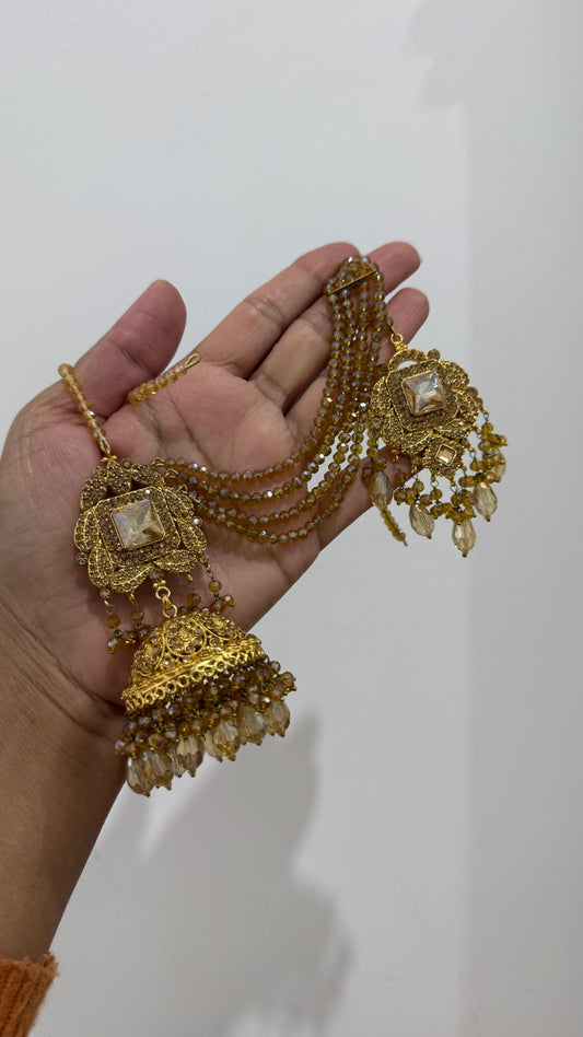 jhumka with sahare and tikka