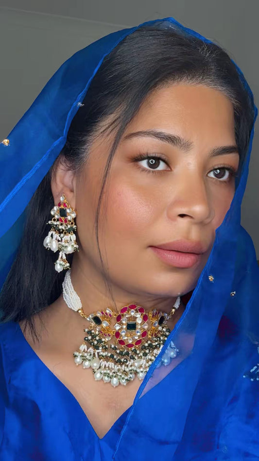Pachi Kundan choker necklace with matching earrings