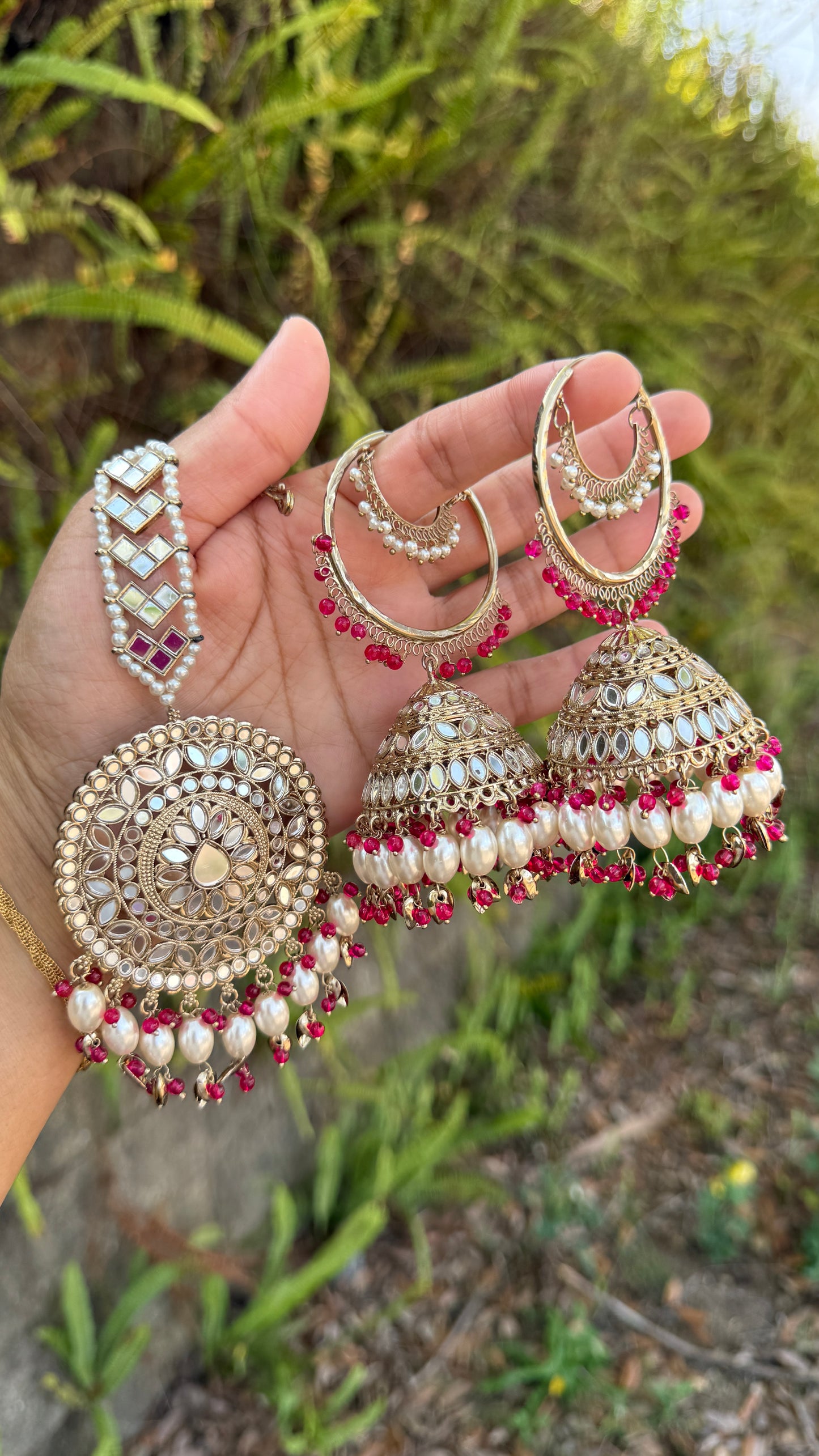 Mirror oversize earrings with tikka