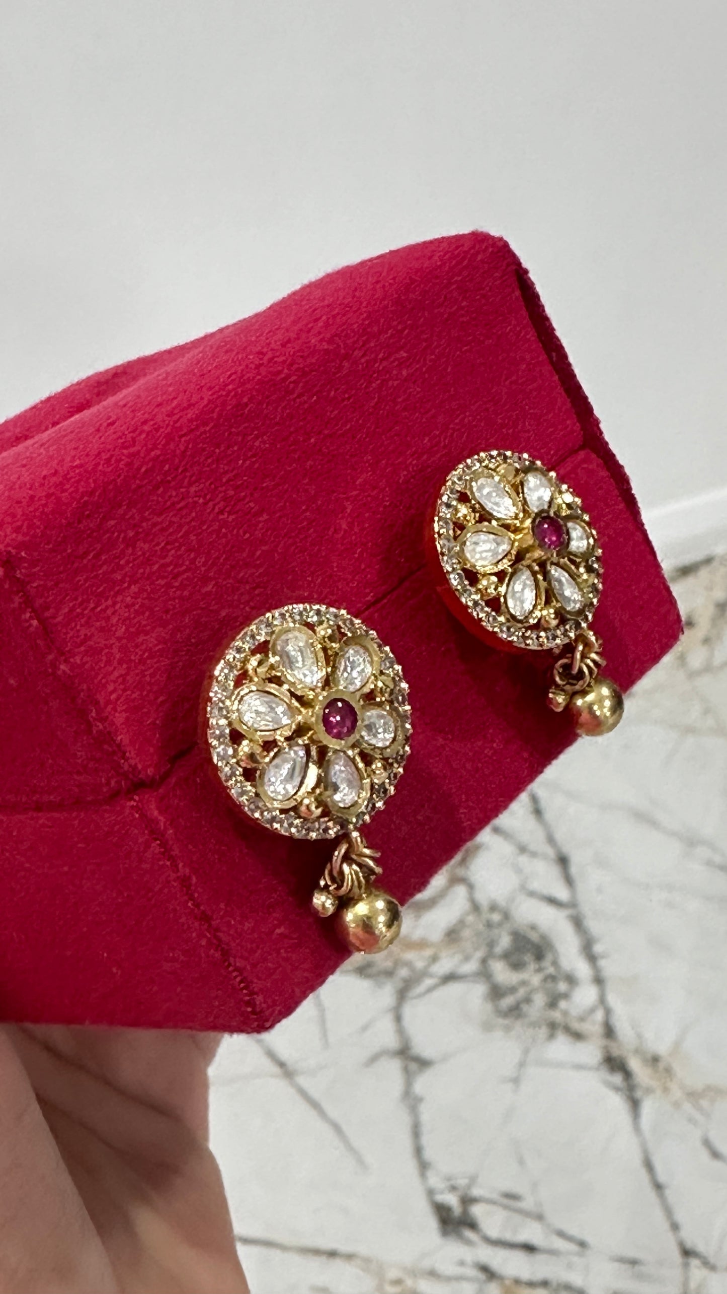 Uncut kundan gold plated studs