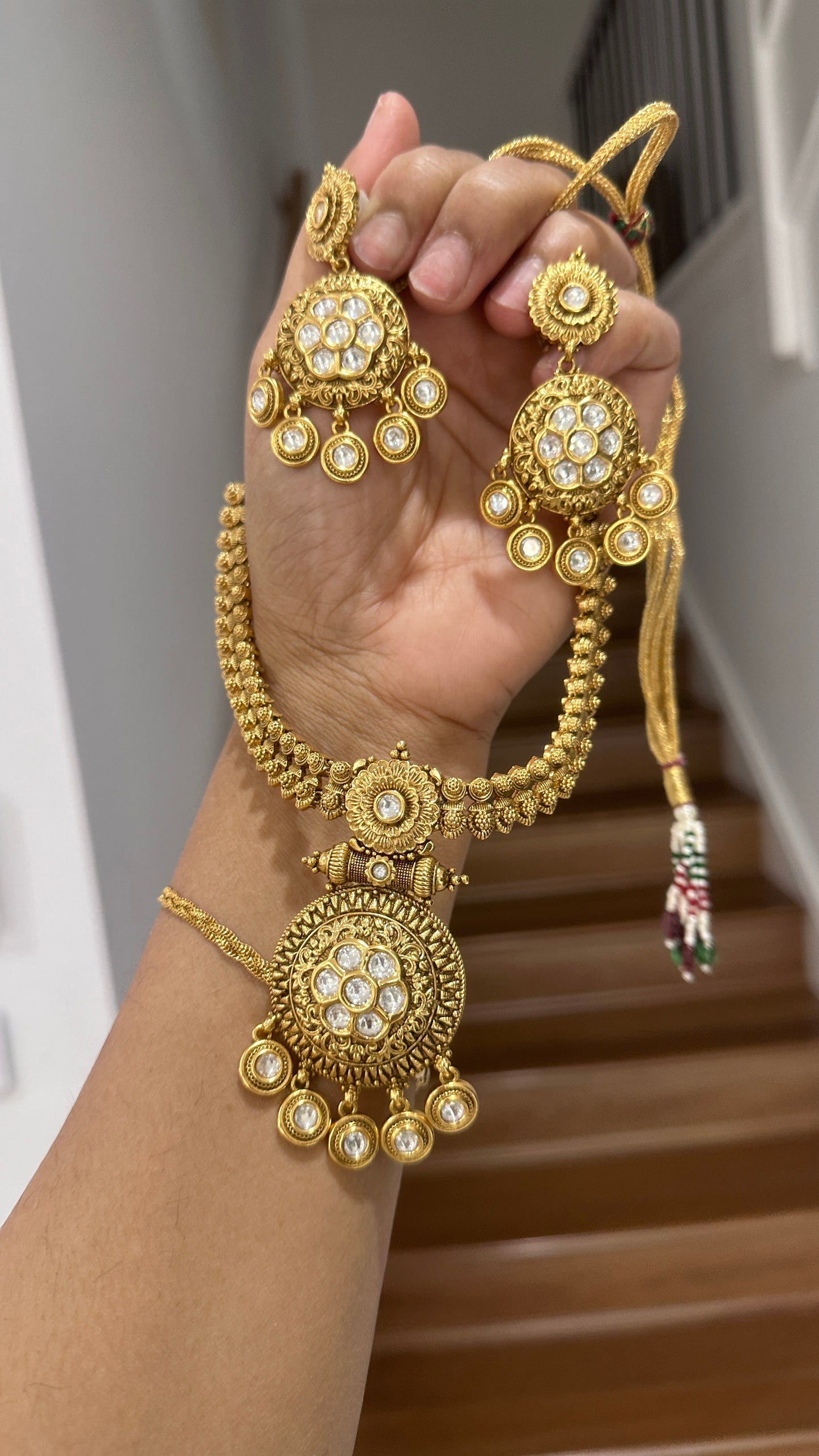 Antique gold look necklace Sandookh collection