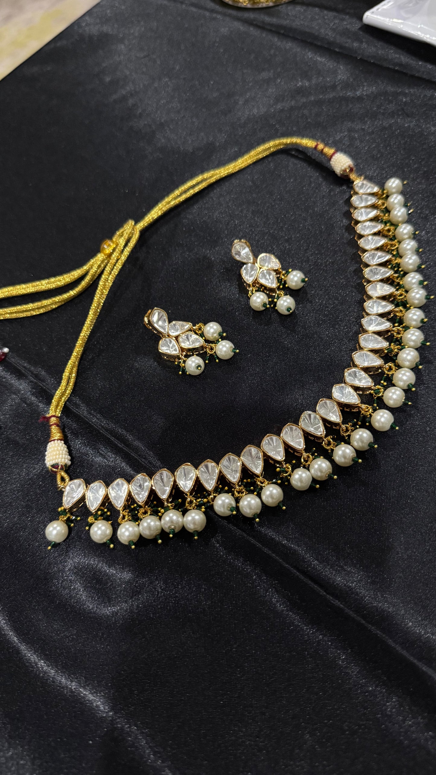 gold plated kundan necklace