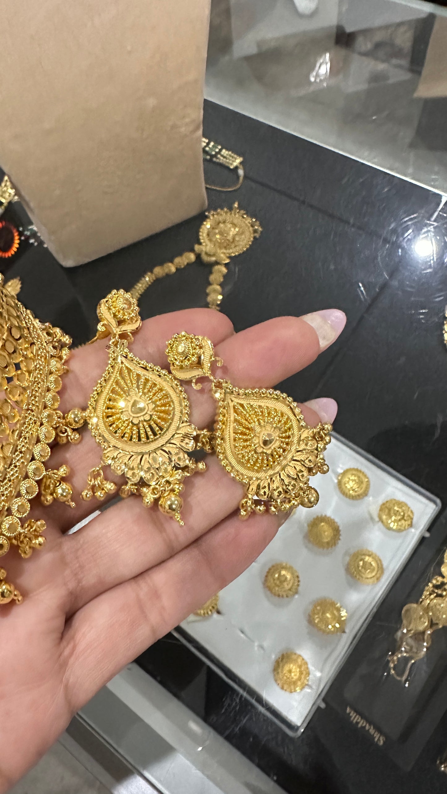 Gold plated choker set Sandookh collection bridal