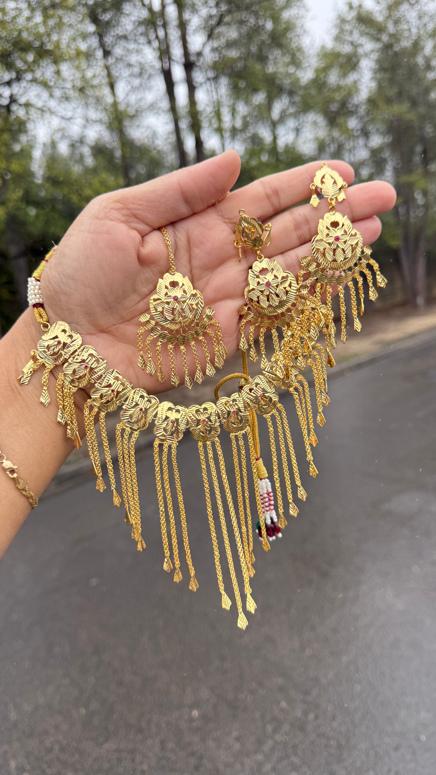 gold plated choket set Sandookh look jhalar