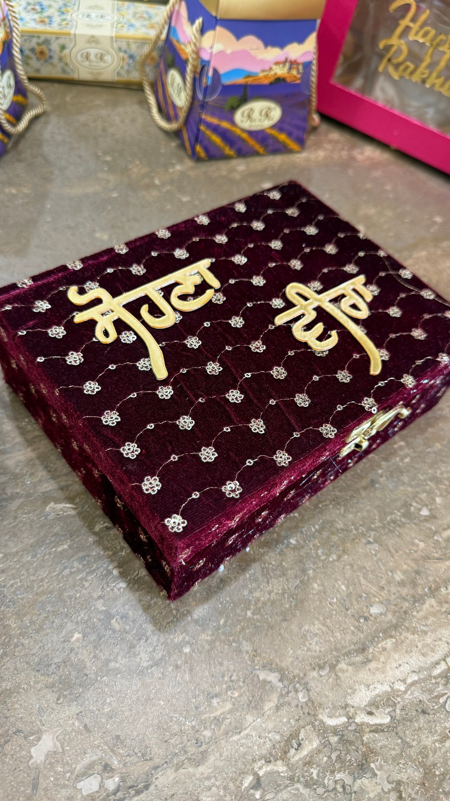 rakhi gift hamper empty box