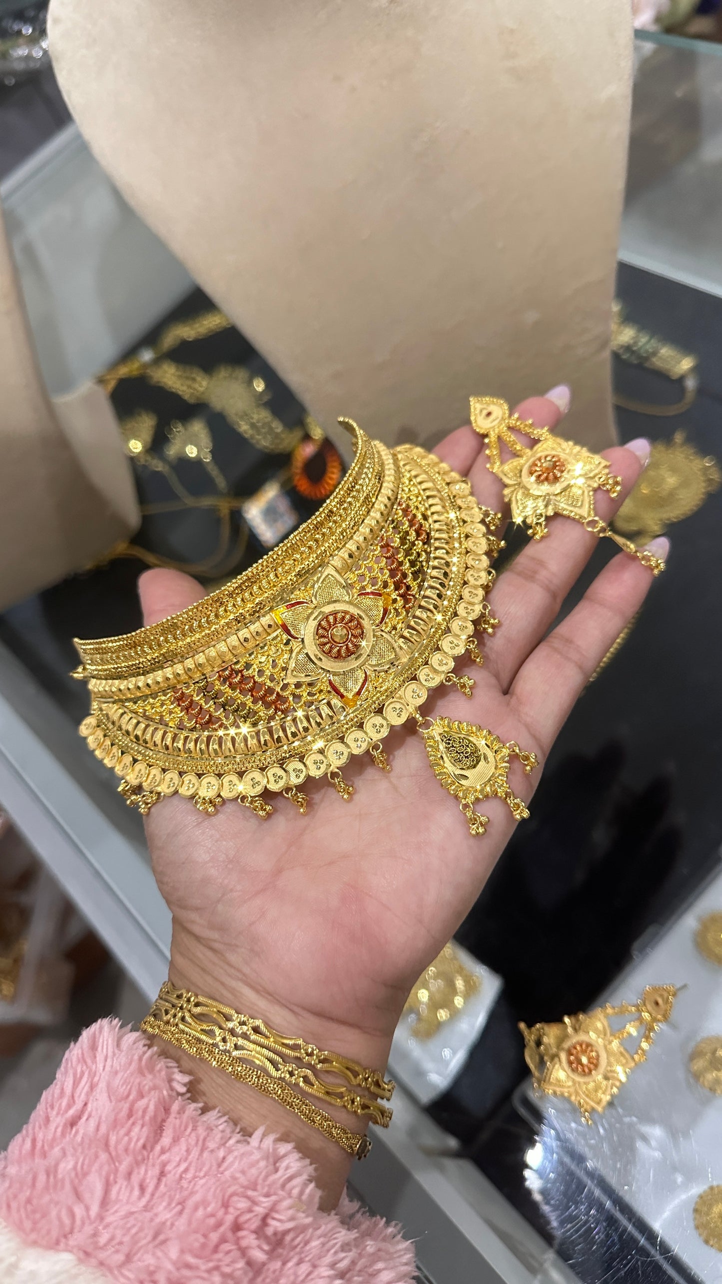 Gold plated choker set Sandookh collection bridal