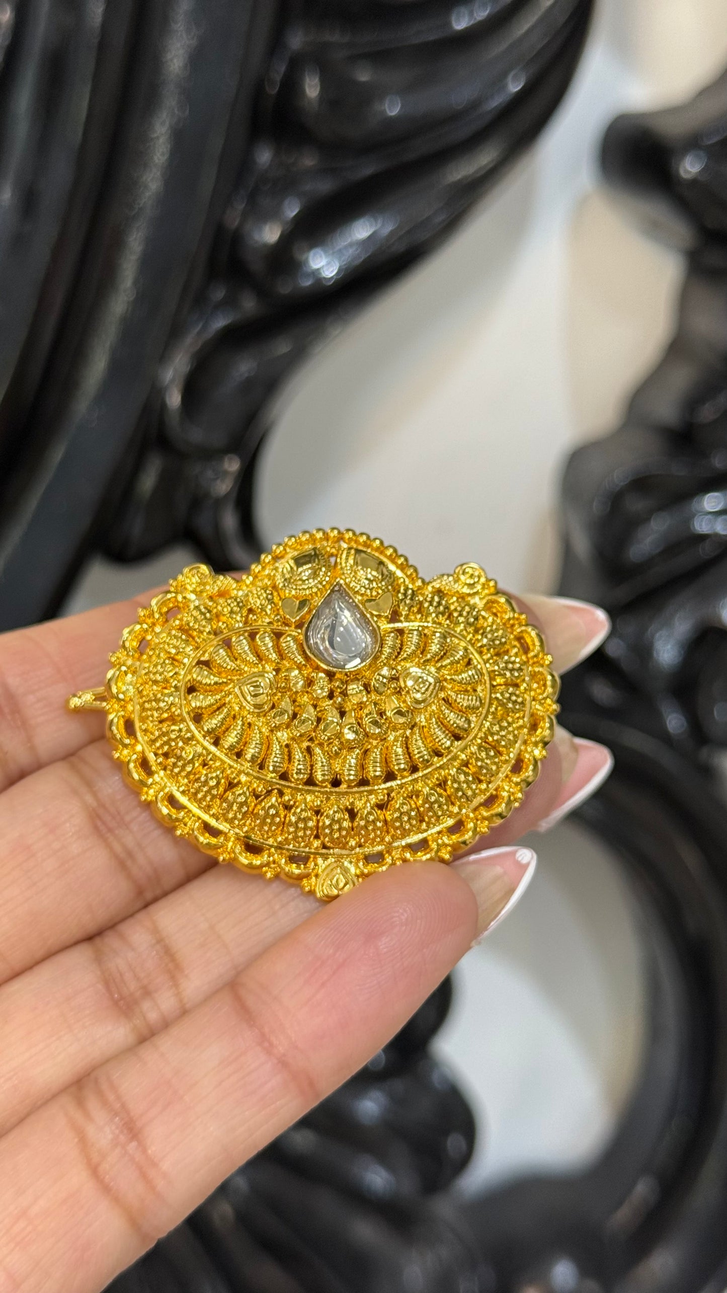 Gold plated hair clip (sui ) sandookh collection
