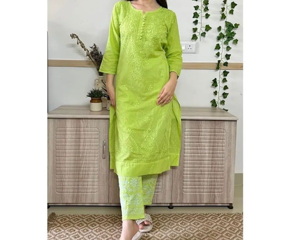 Buy women’s kurta set online