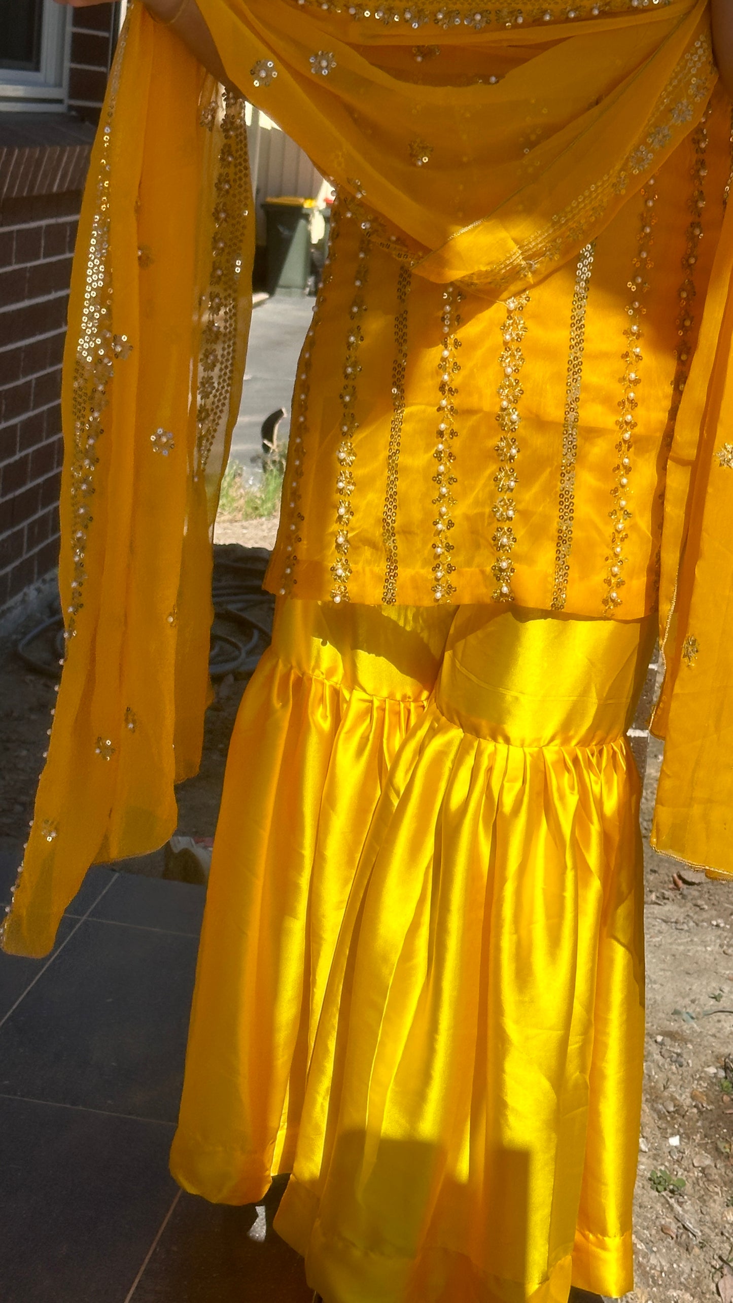 Pakistani shifon outfit with dupatta and bottom