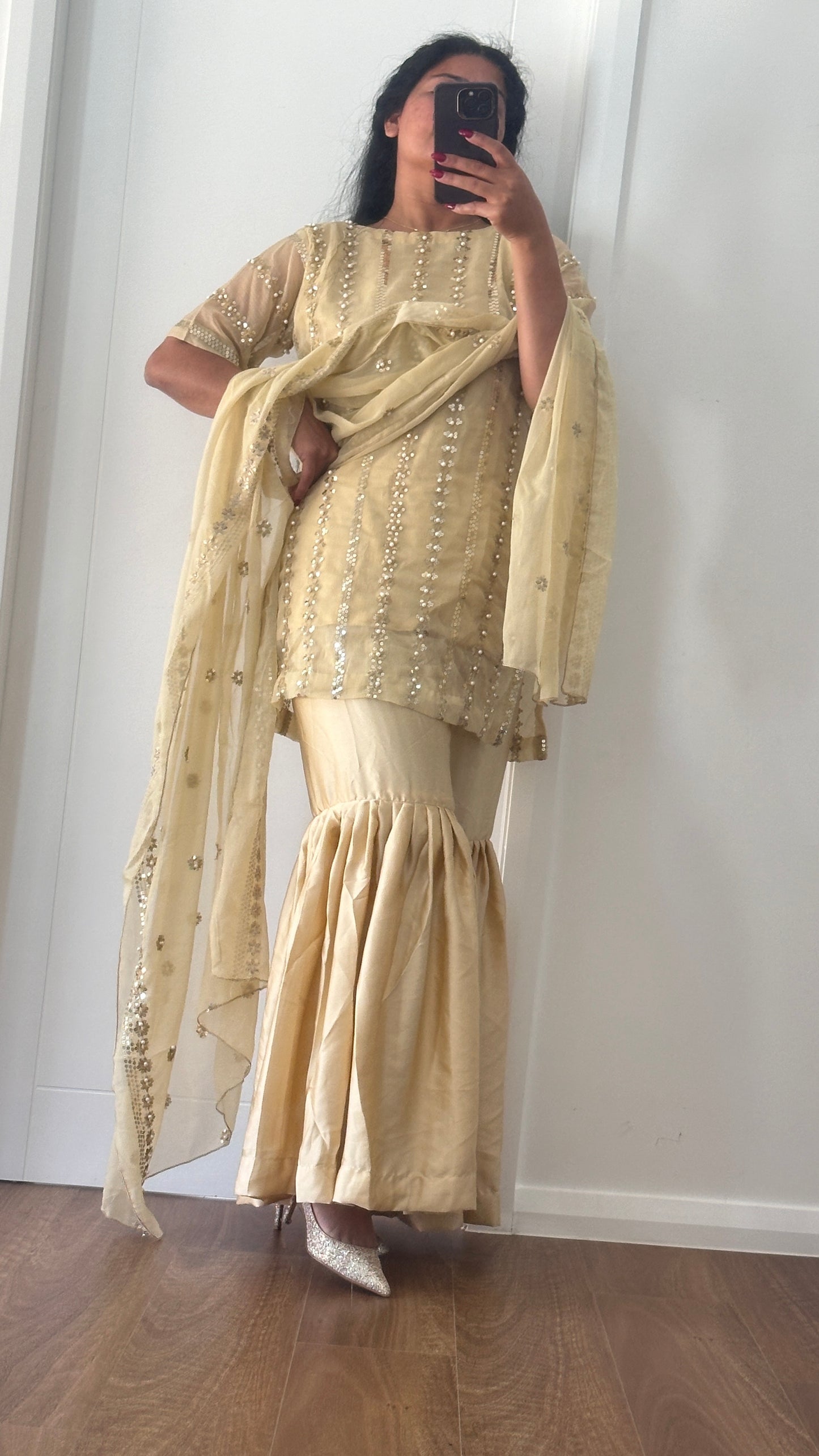 Pakistani shifon outfit with dupatta and bottom