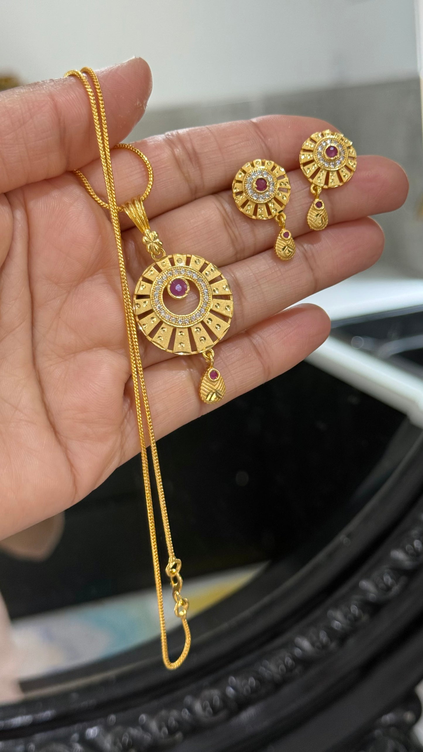 Gold plated necklace pendant set Sandookh collection/ Gold-look kitty set/ Traditional Indian jewelry/ design no 3