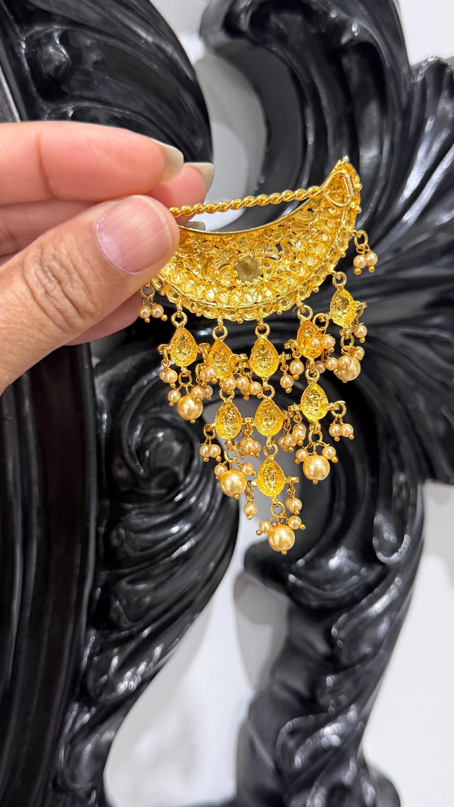 Gold plated hair clip (sui ) sandookh collection