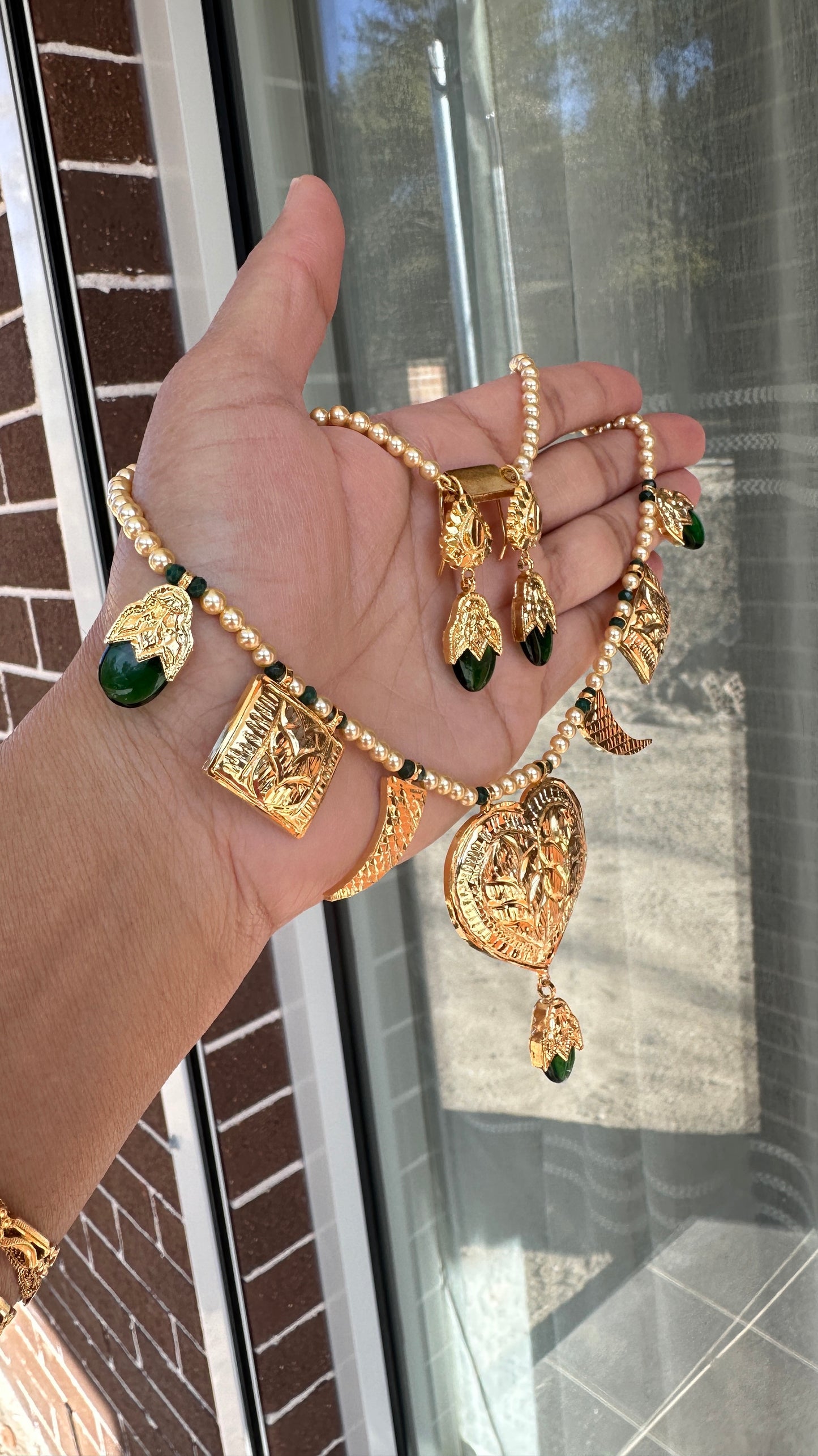 Green Punjabi traditional necklace with earrings Sandookh collection