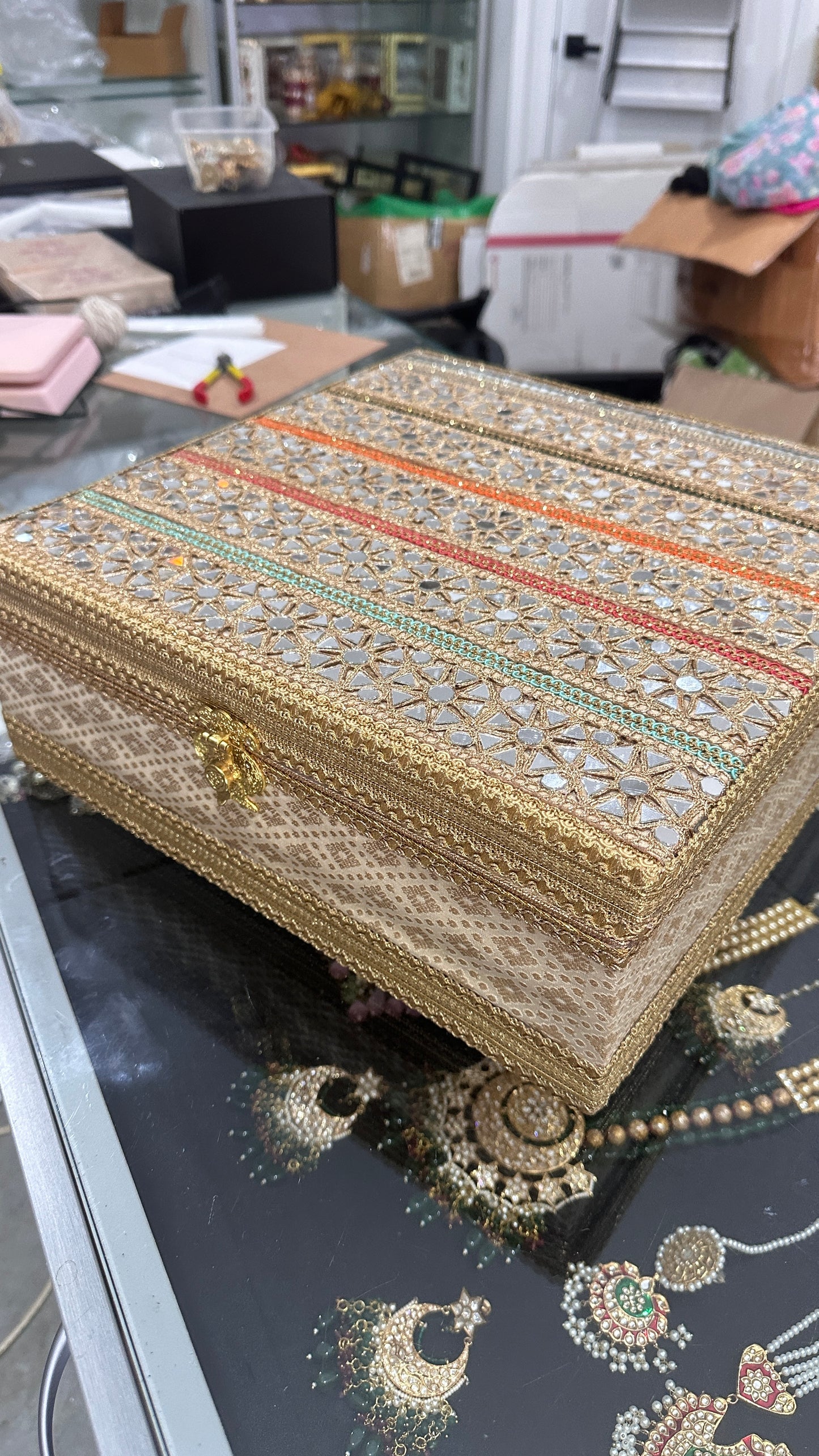 Jewellery box or karva thaali box