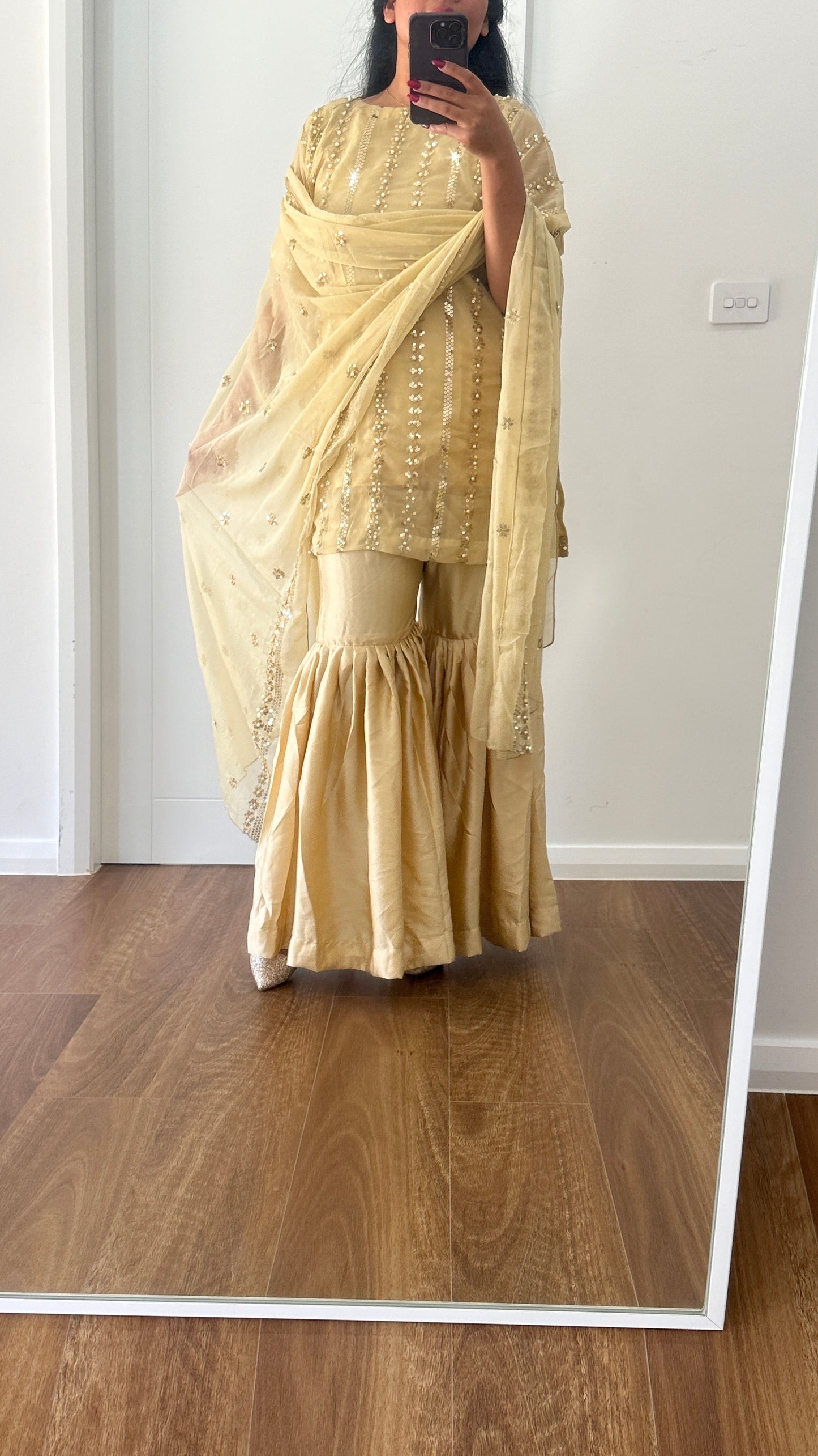 Pakistani shifon outfit with dupatta and bottom