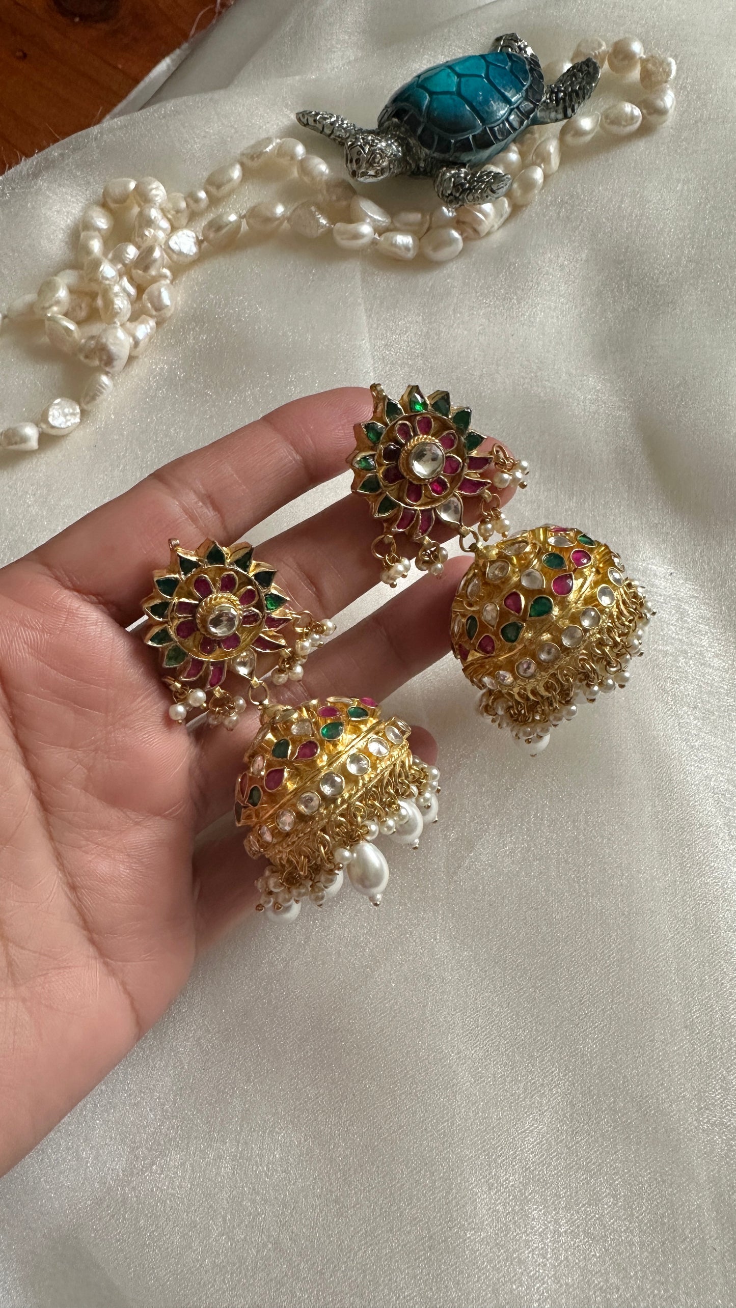 Pachi kundan jhumka