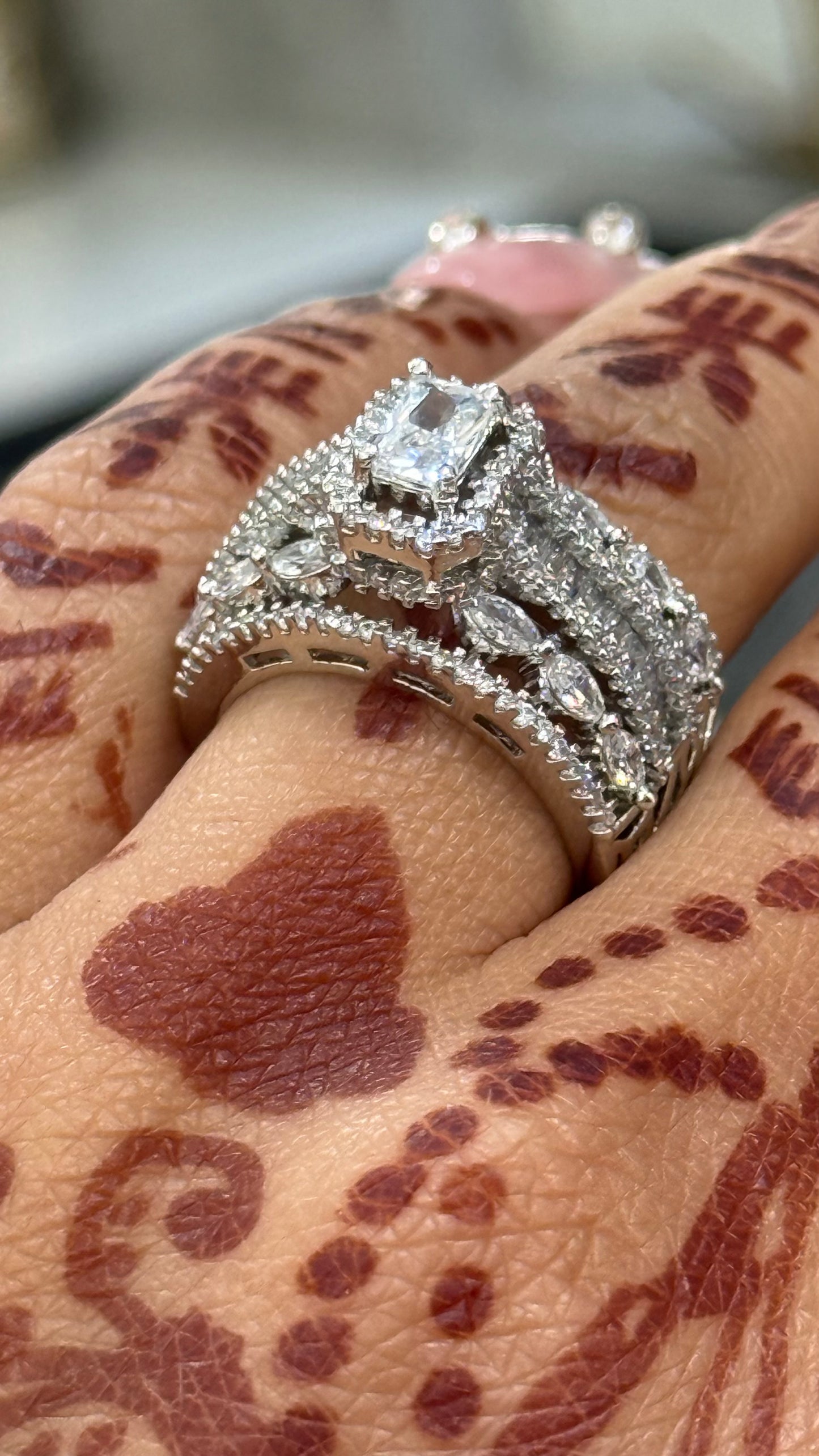 American Diamond Adjustable Ring – Real Gold & Diamond Look Design no 50
