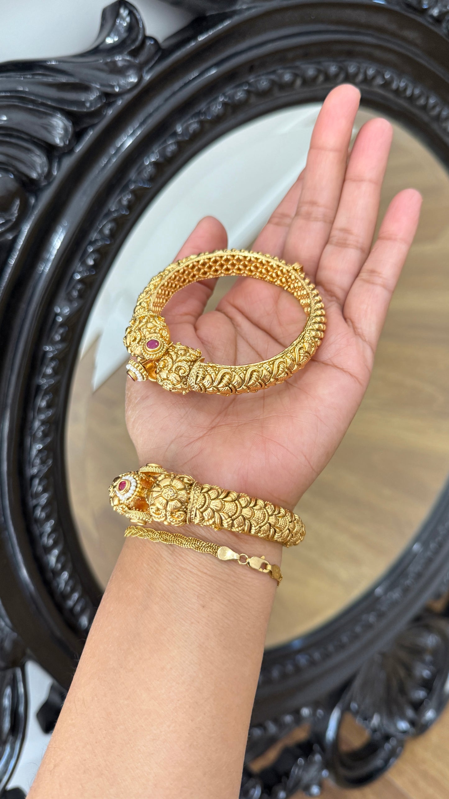 Gold plated kangan antique look Sandookh collection