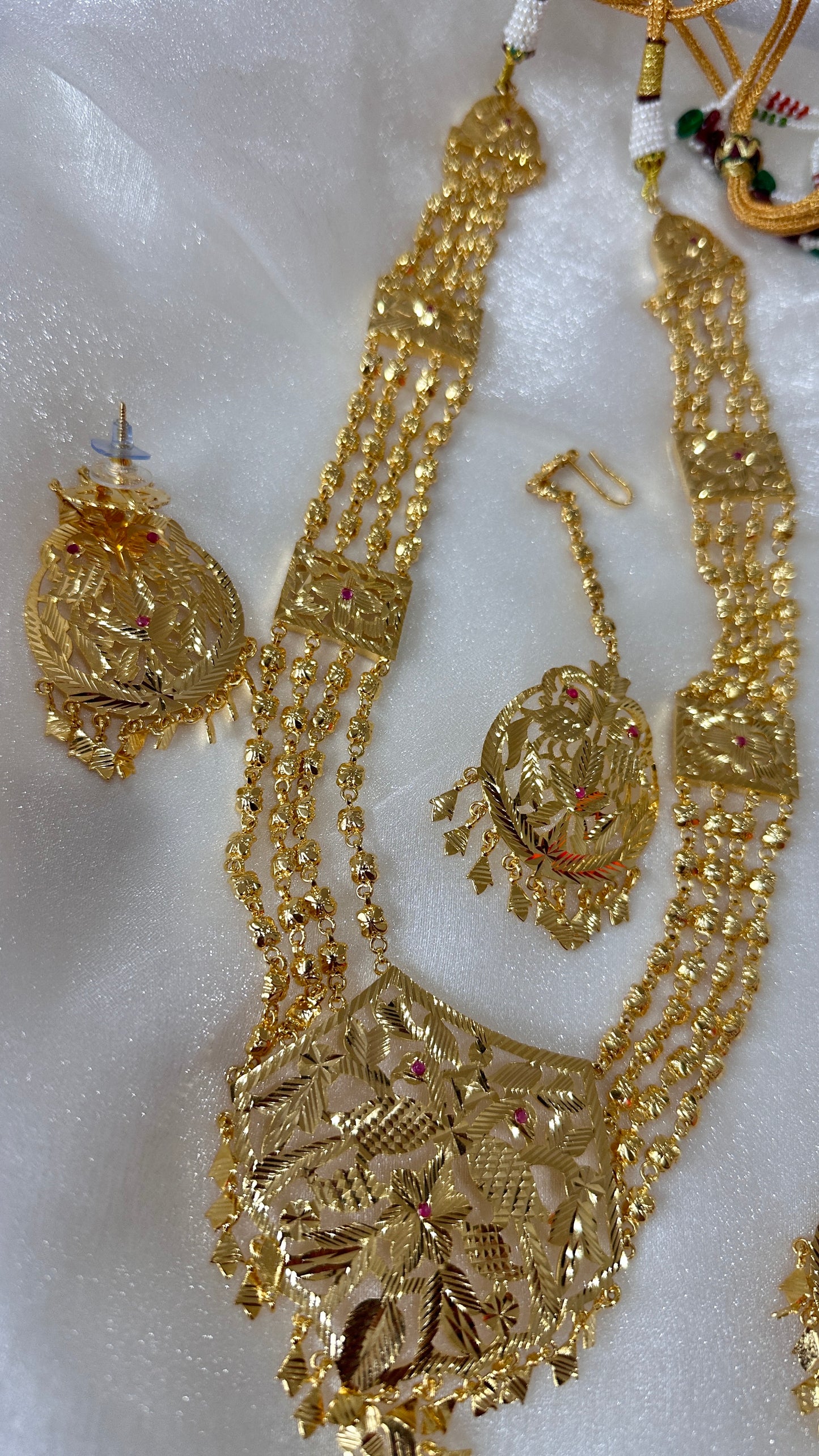 gold plated Raani haar Sandookh collection