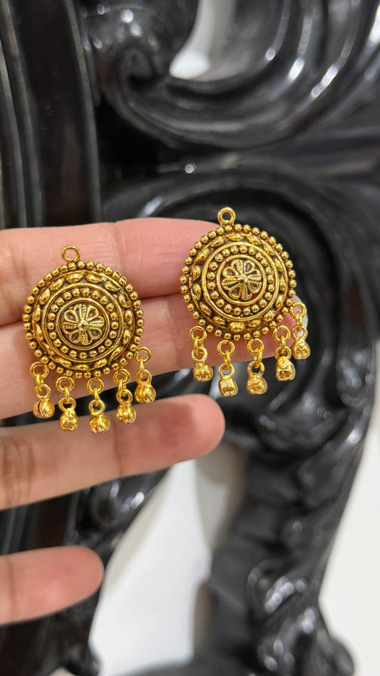 Gold plated studs antique look