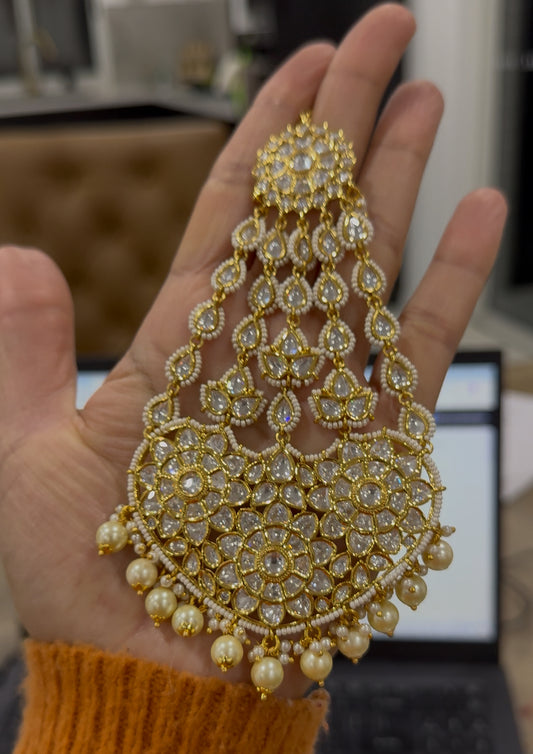 uncut  kundan gold plated passa can be used for bride or groom